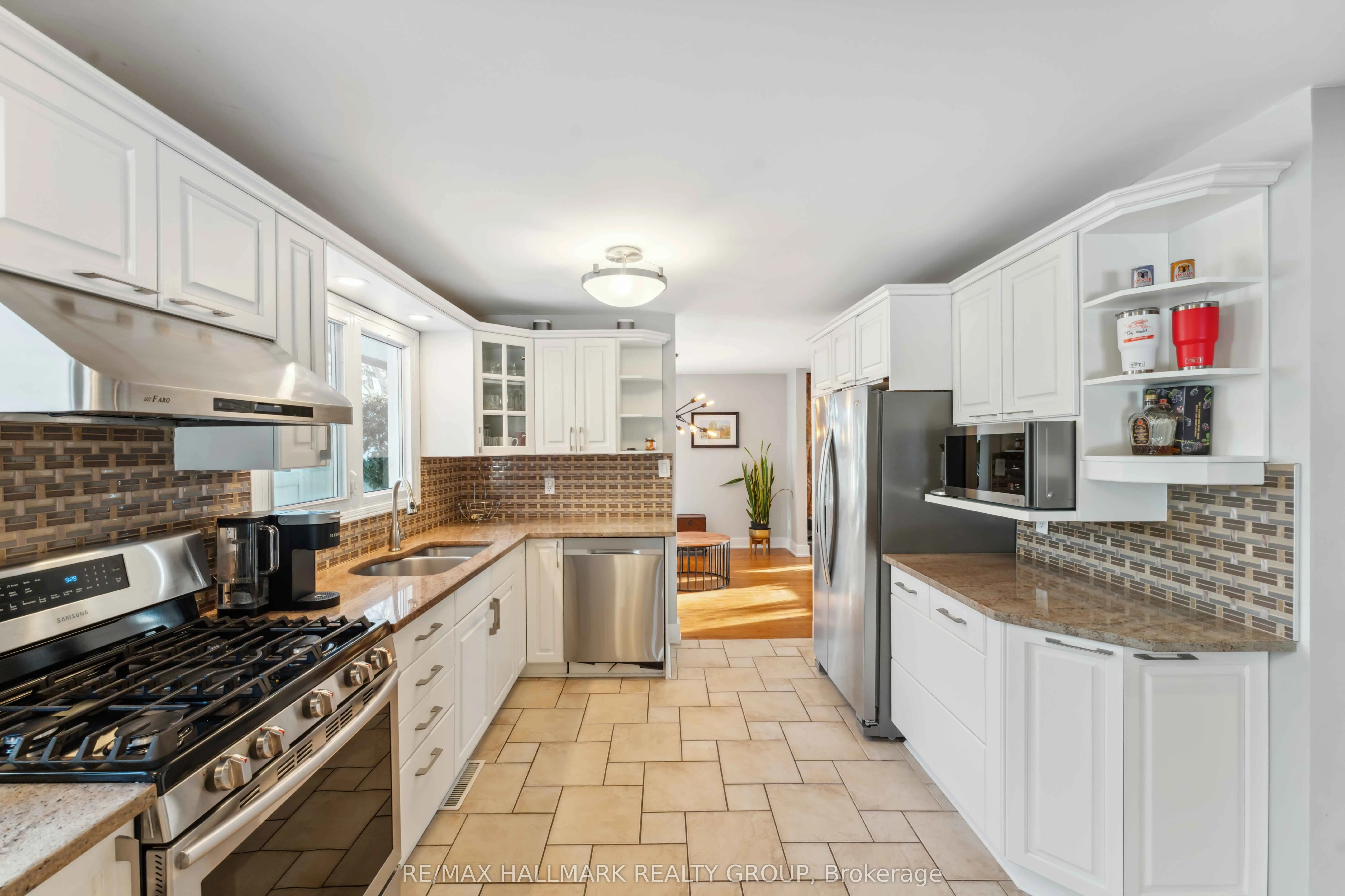 2425 Ogilvie Road