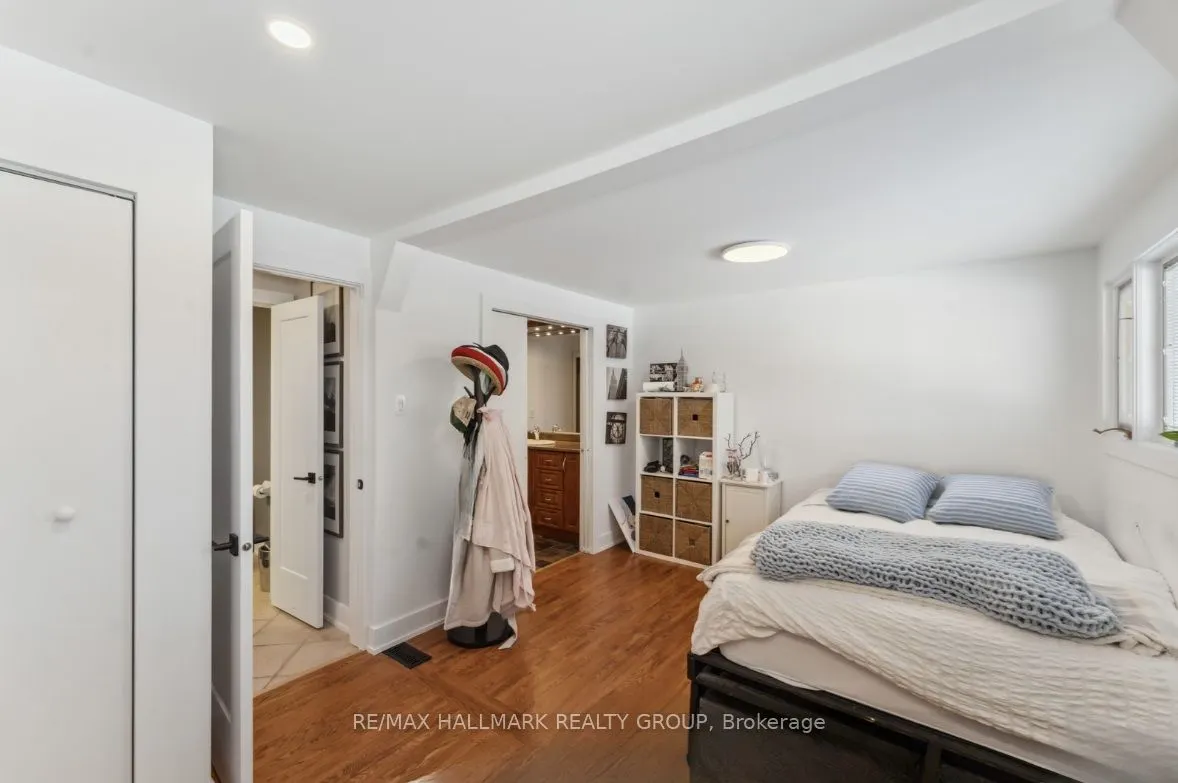 2425 Ogilvie Road