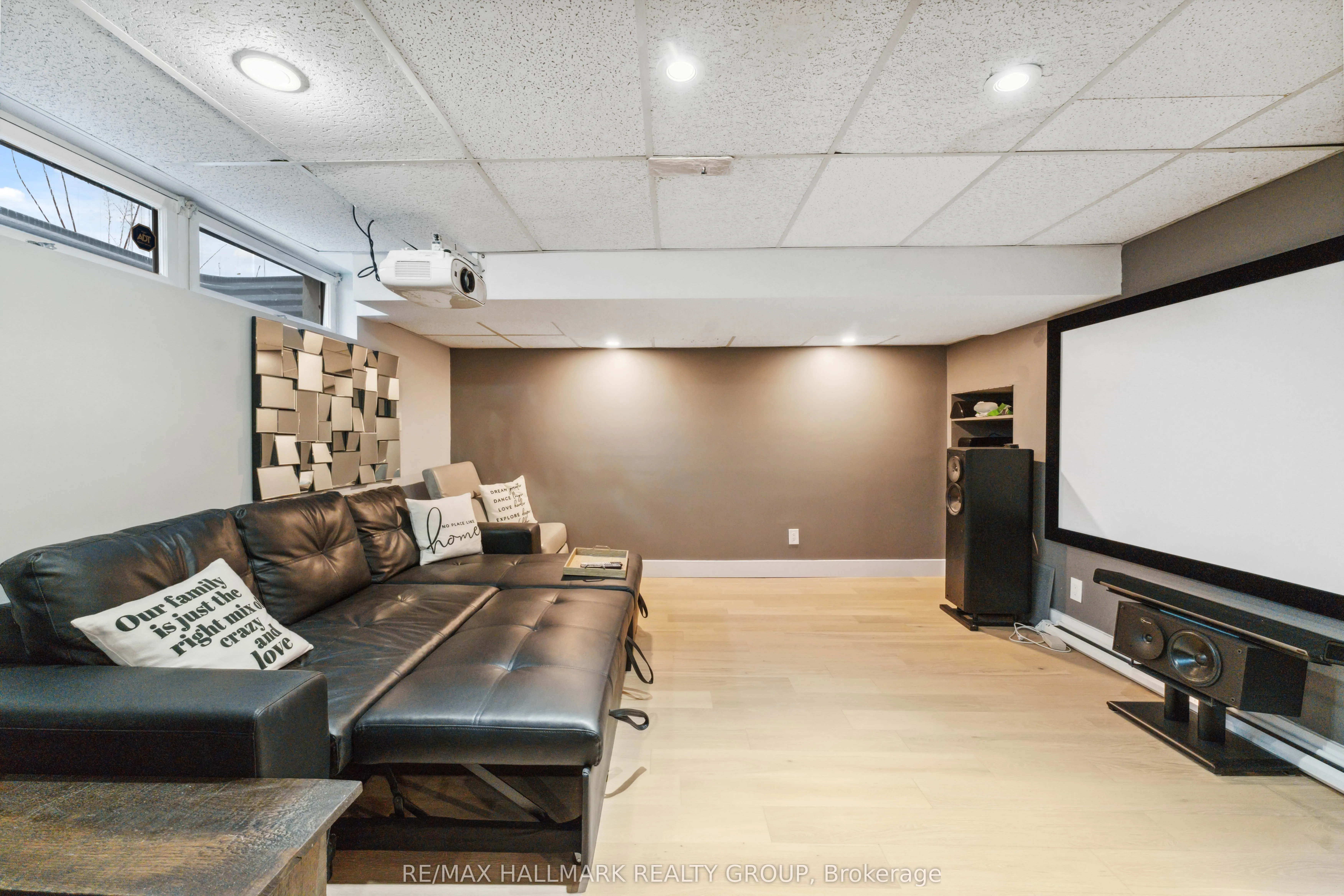 2425 Ogilvie Road