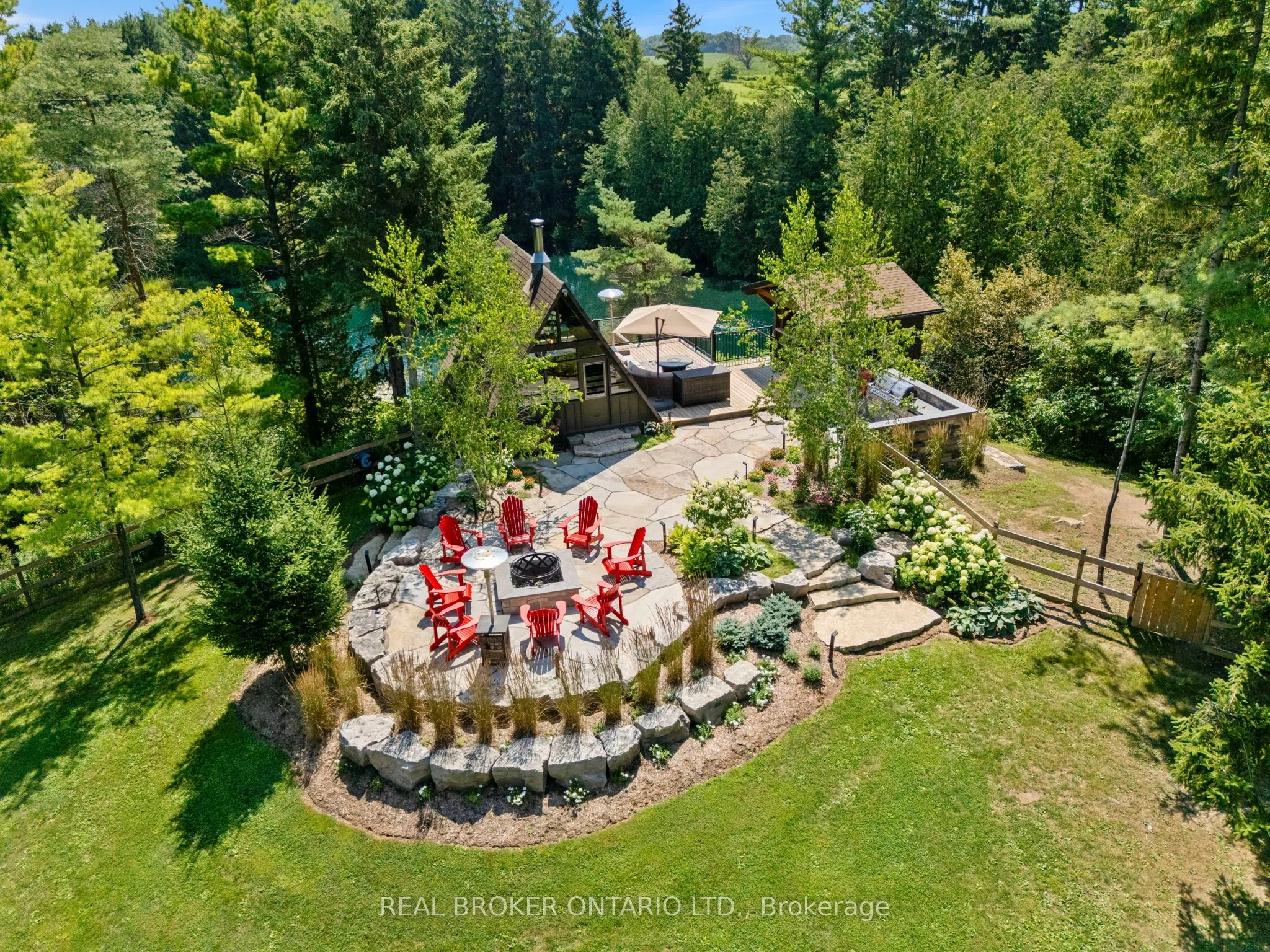 182 Governor's Rd Road E