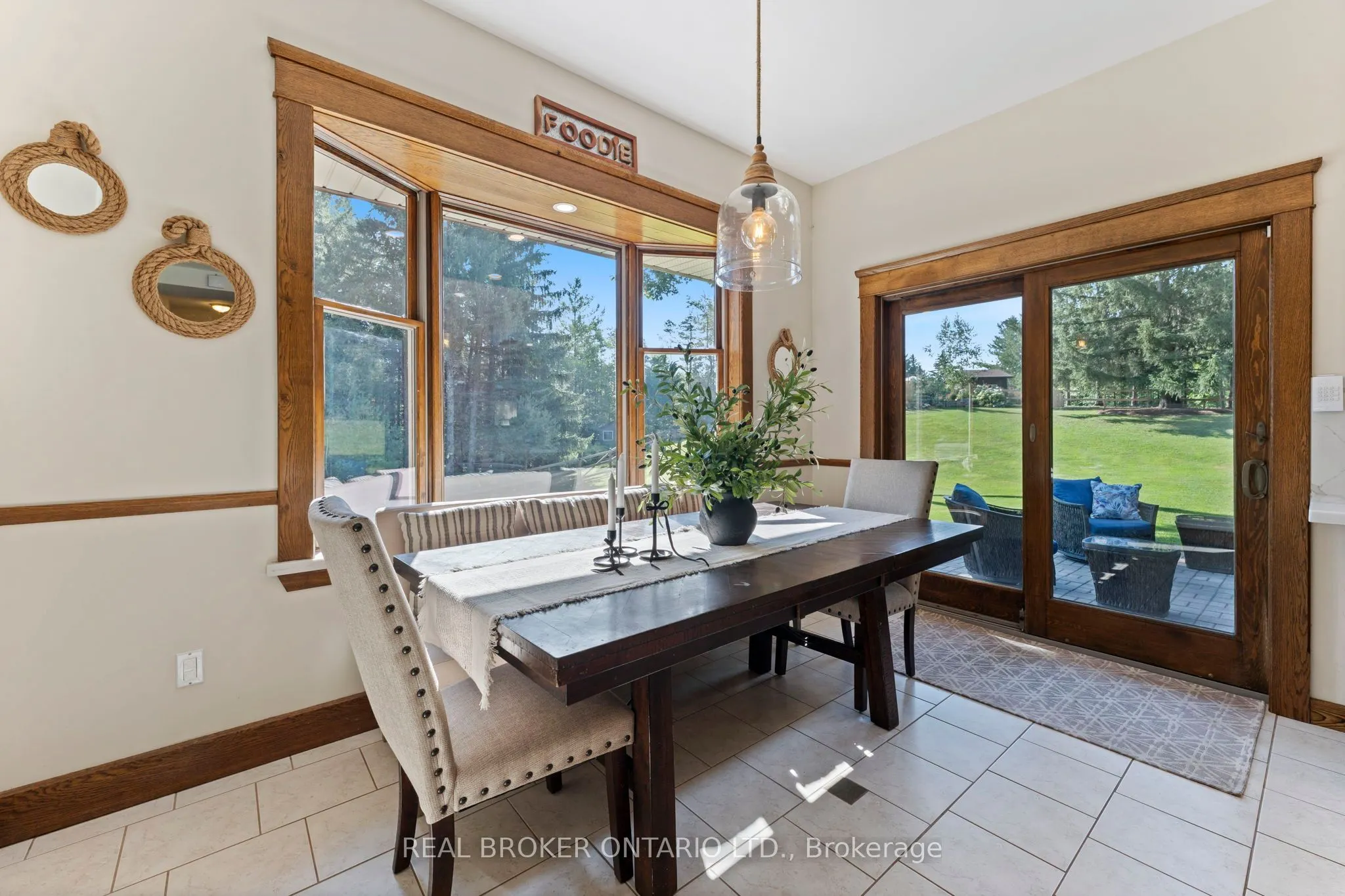 182 Governor's Rd Road E
