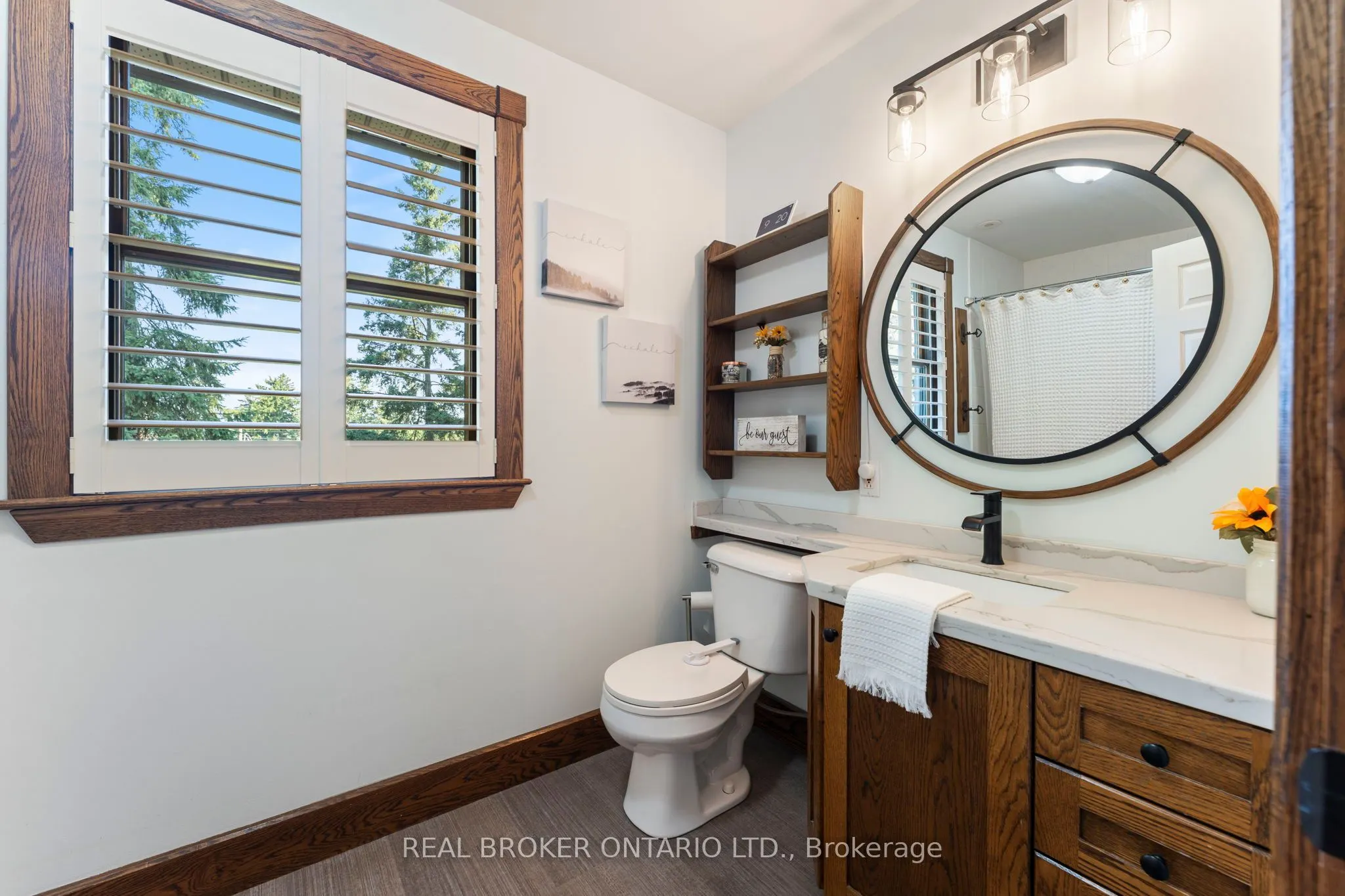 182 Governor's Rd Road E