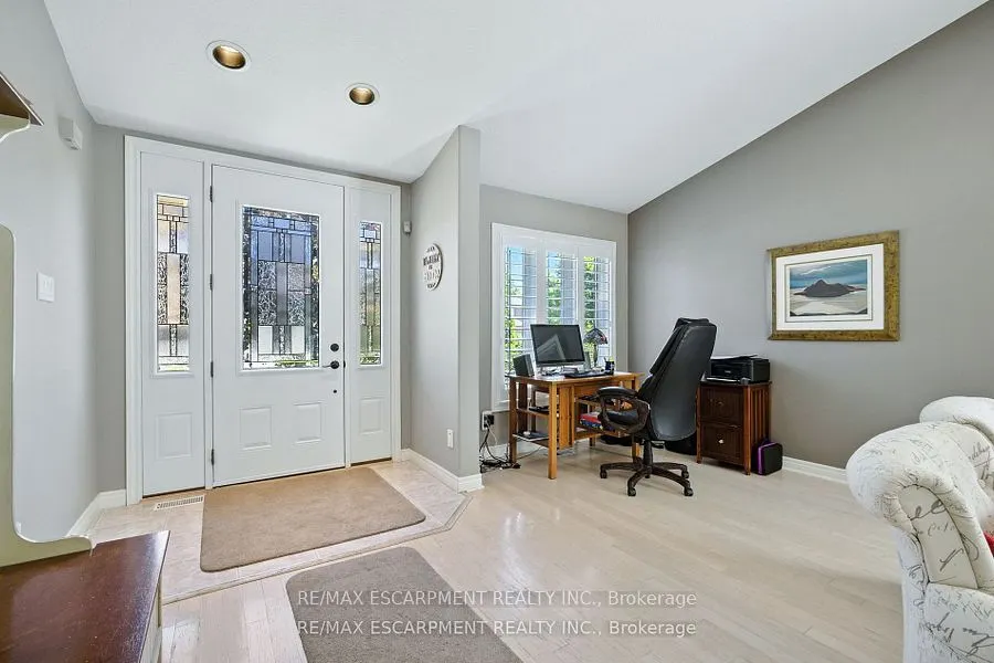 17 Hillgarden Drive
