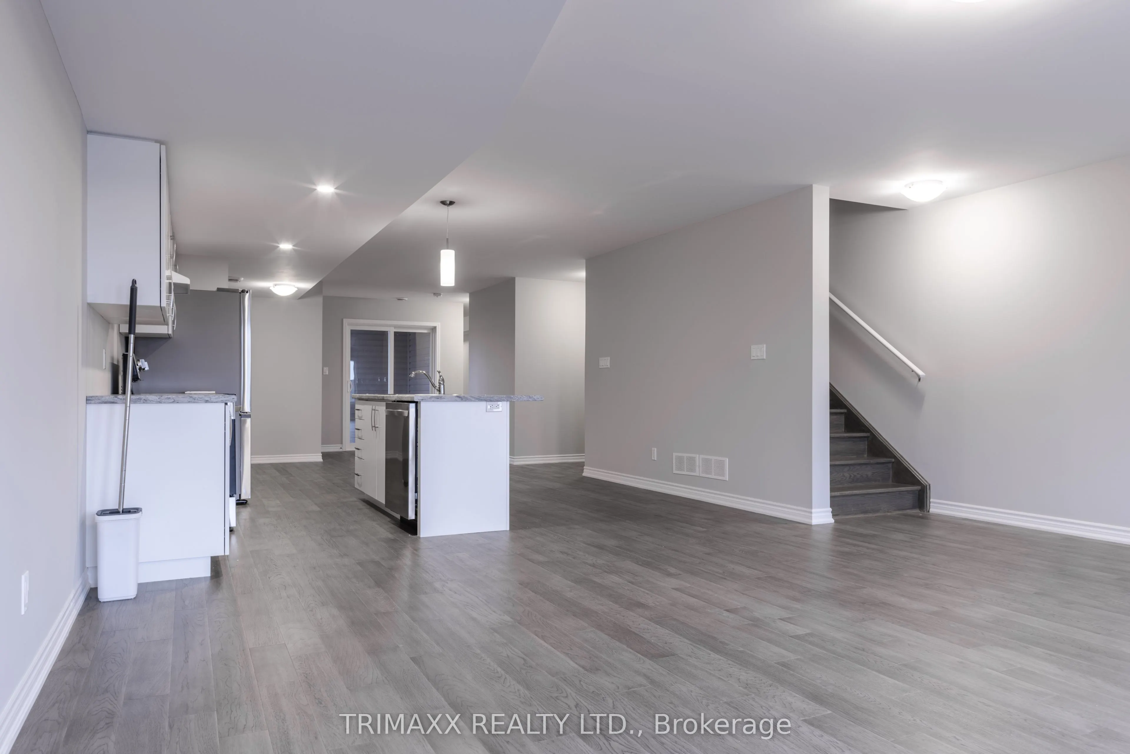 25B Oakdale Avenue