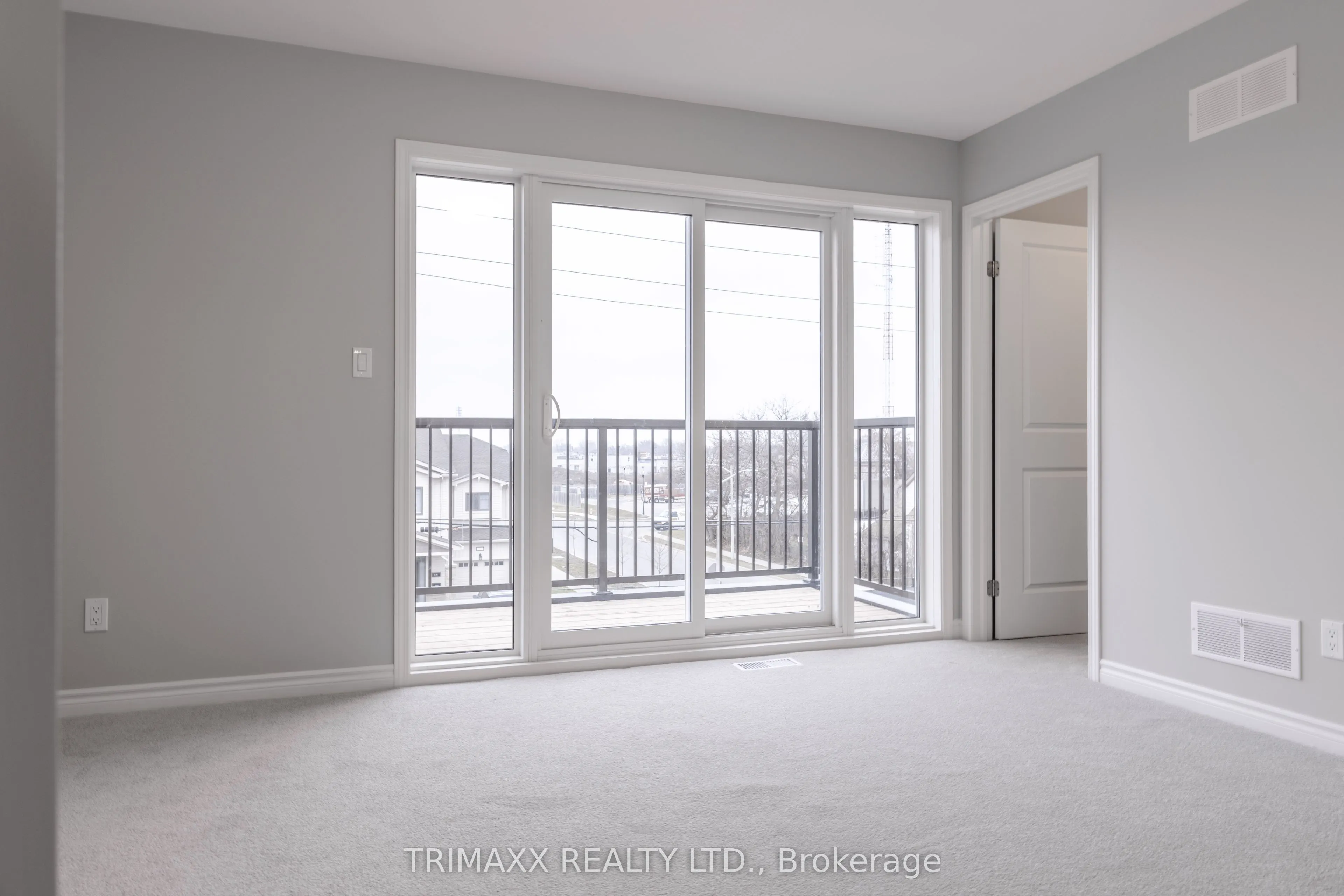 25B Oakdale Avenue