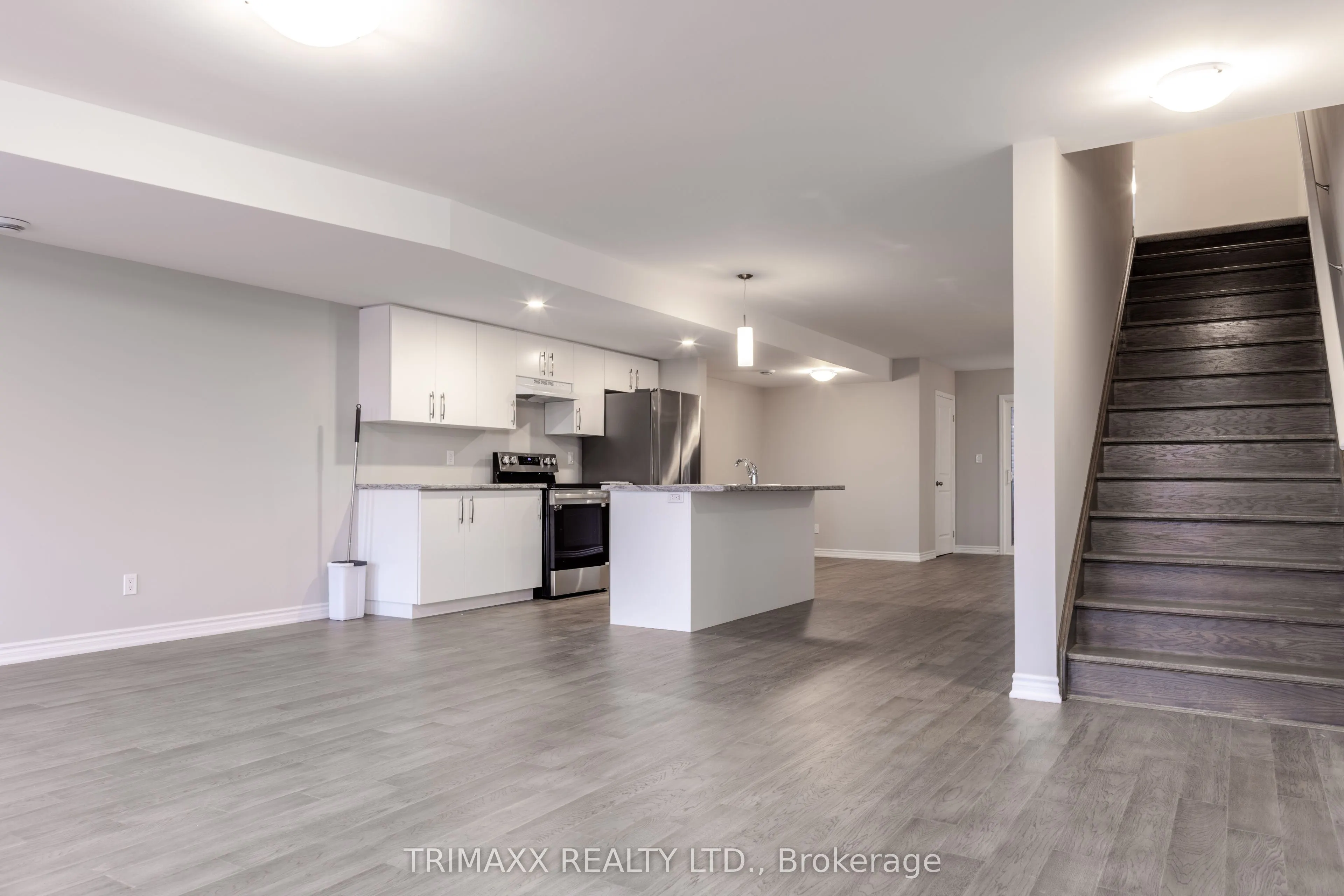 25B Oakdale Avenue