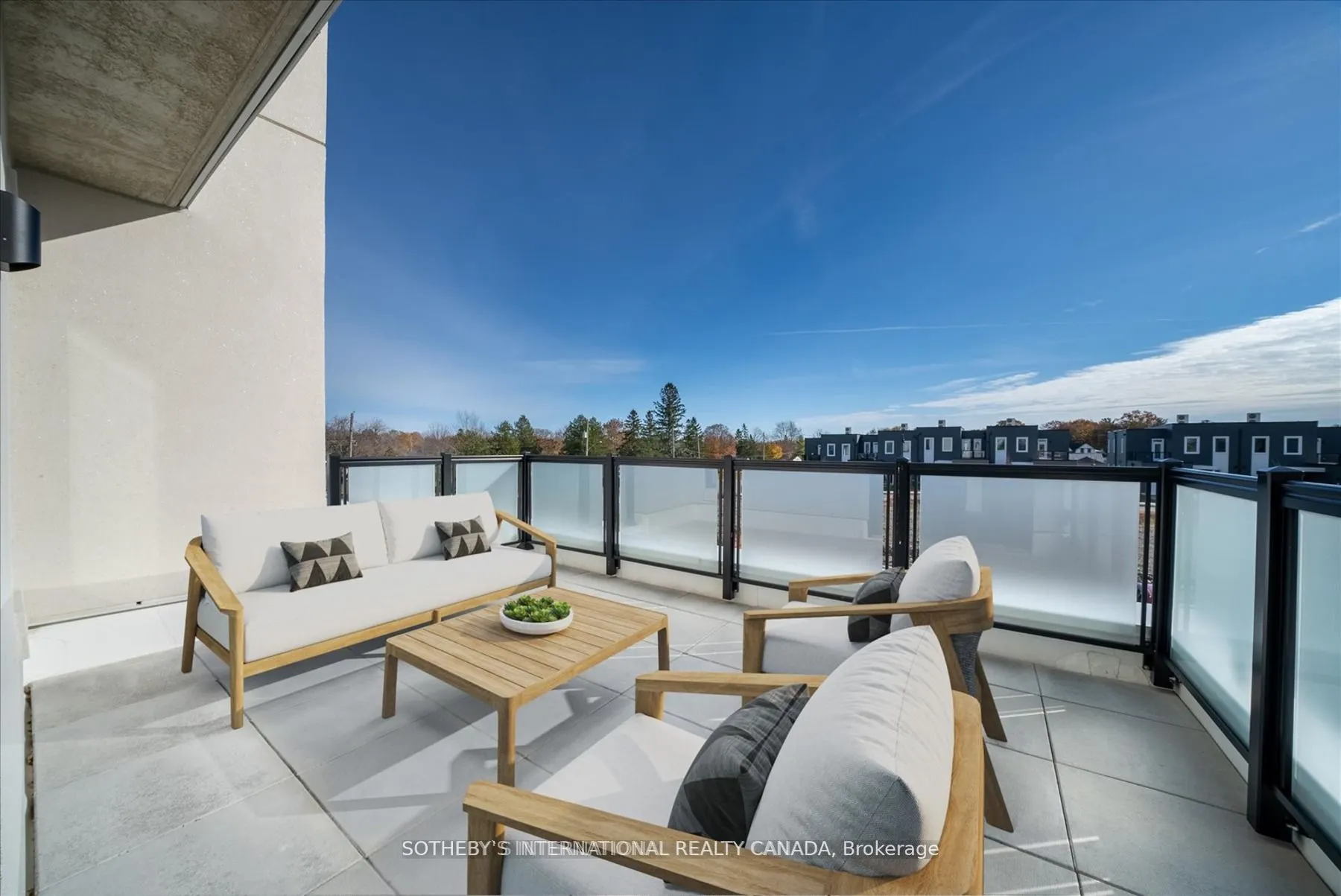 19B West Street N, #201