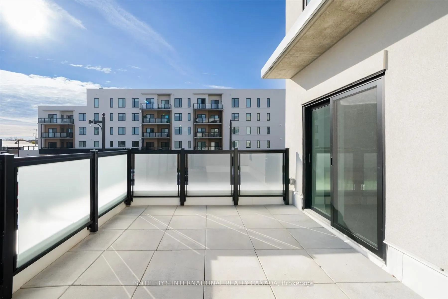 19B West Street N, #201
