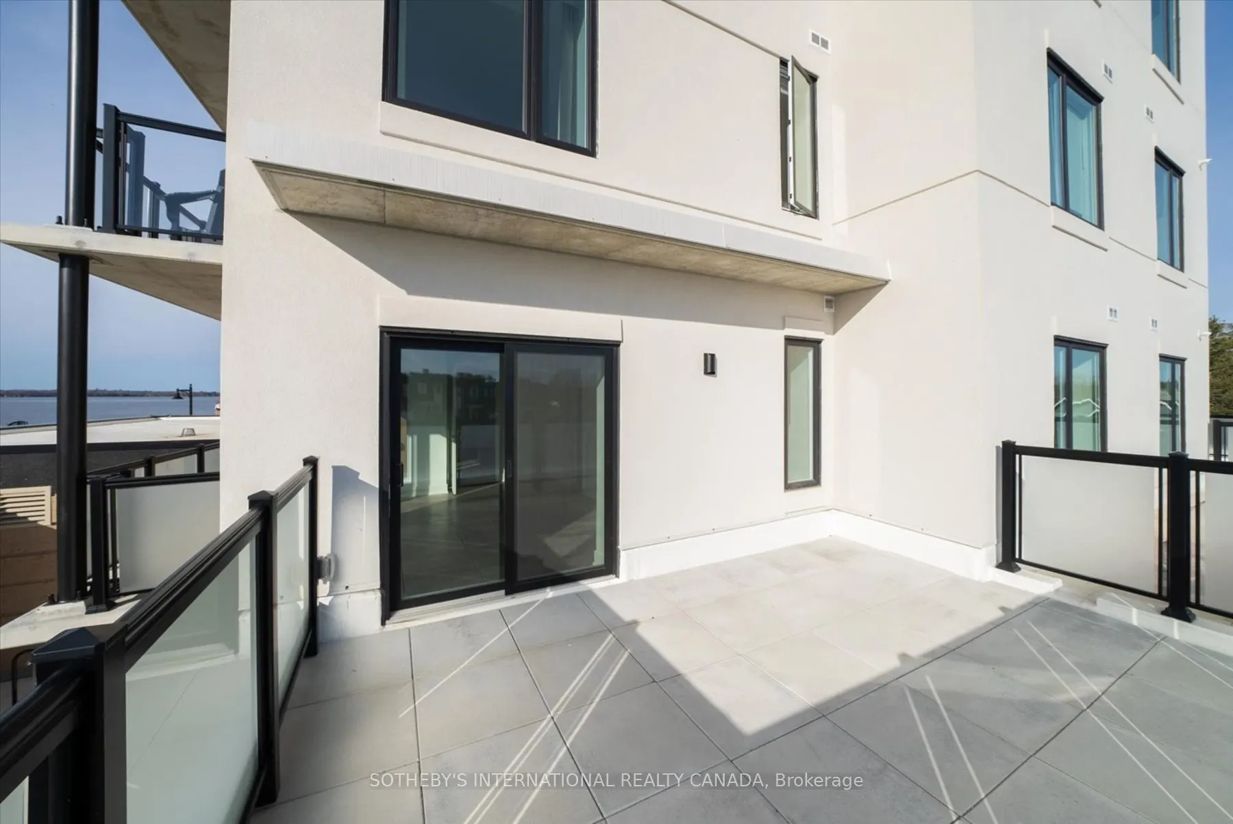 19B West Street N, #201