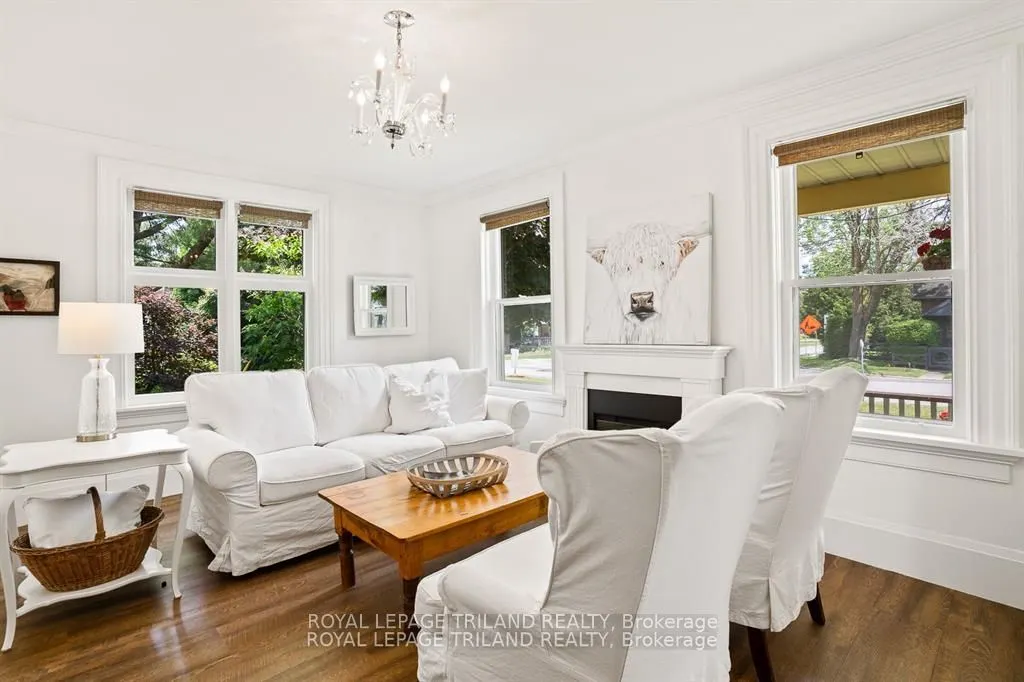303022 GREY ROAD 15