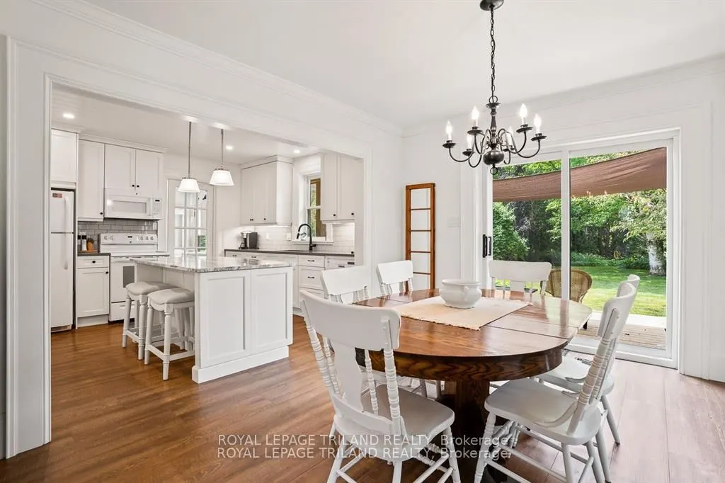 303022 GREY ROAD 15