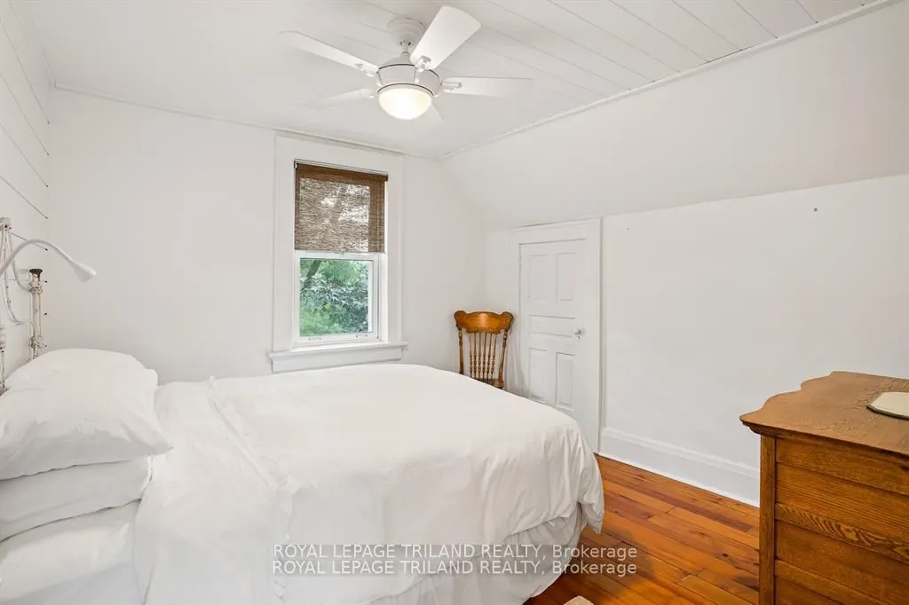 303022 GREY ROAD 15
