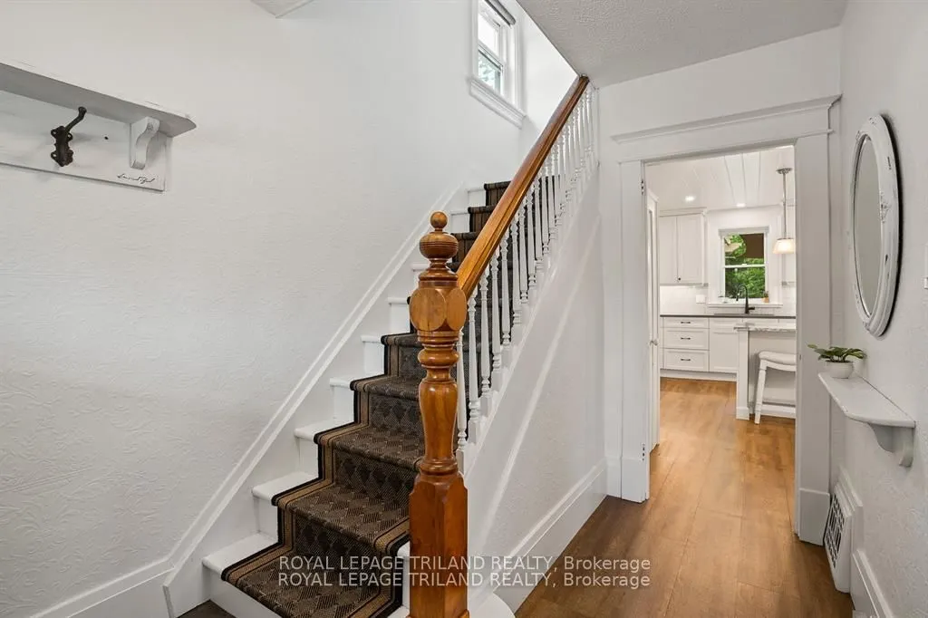 303022 GREY ROAD 15