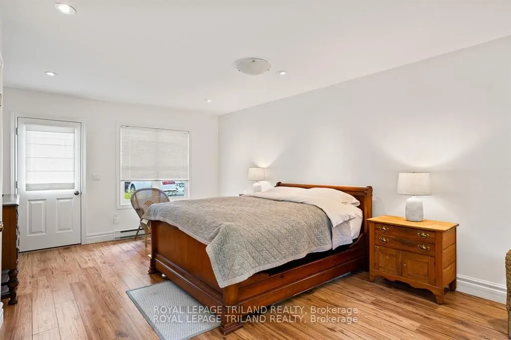 303022 GREY ROAD 15