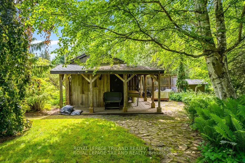 303022 GREY ROAD 15