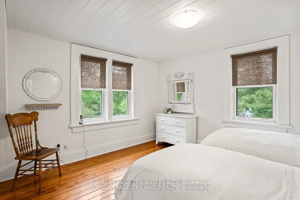303022 GREY ROAD 15
