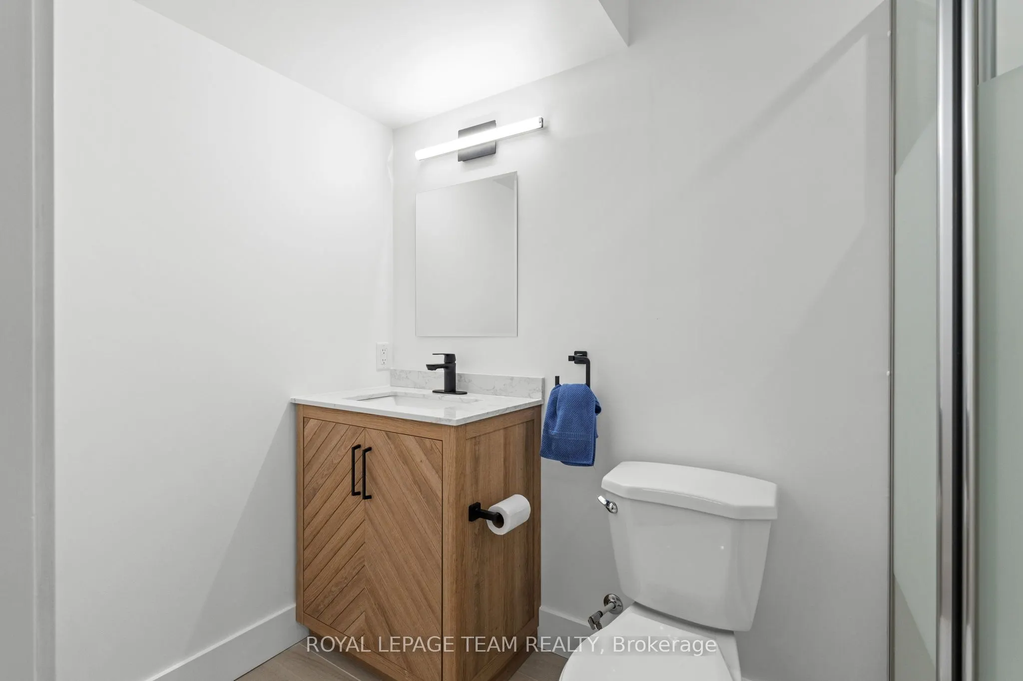 2211 Watercolours Way