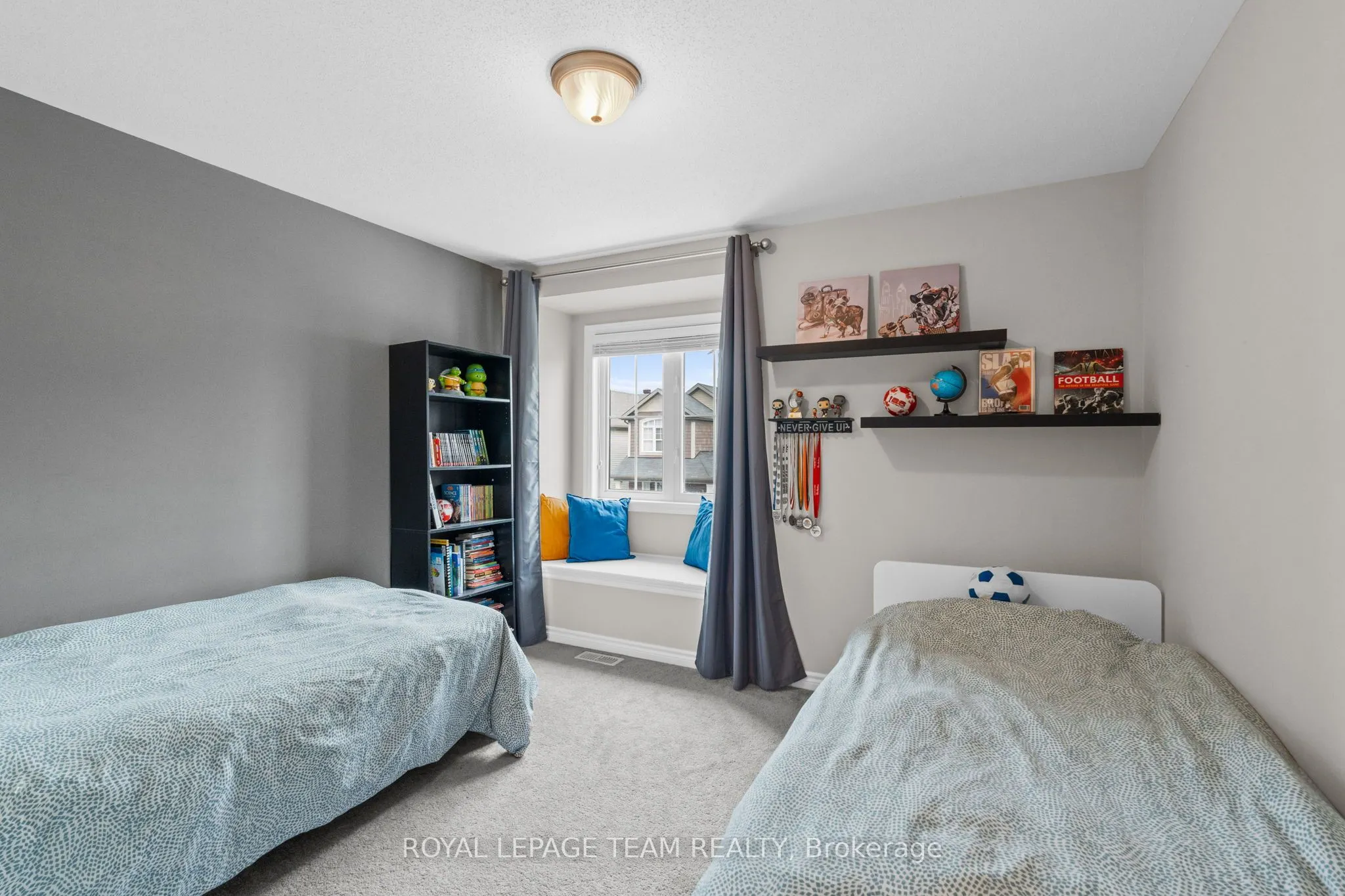 2211 Watercolours Way