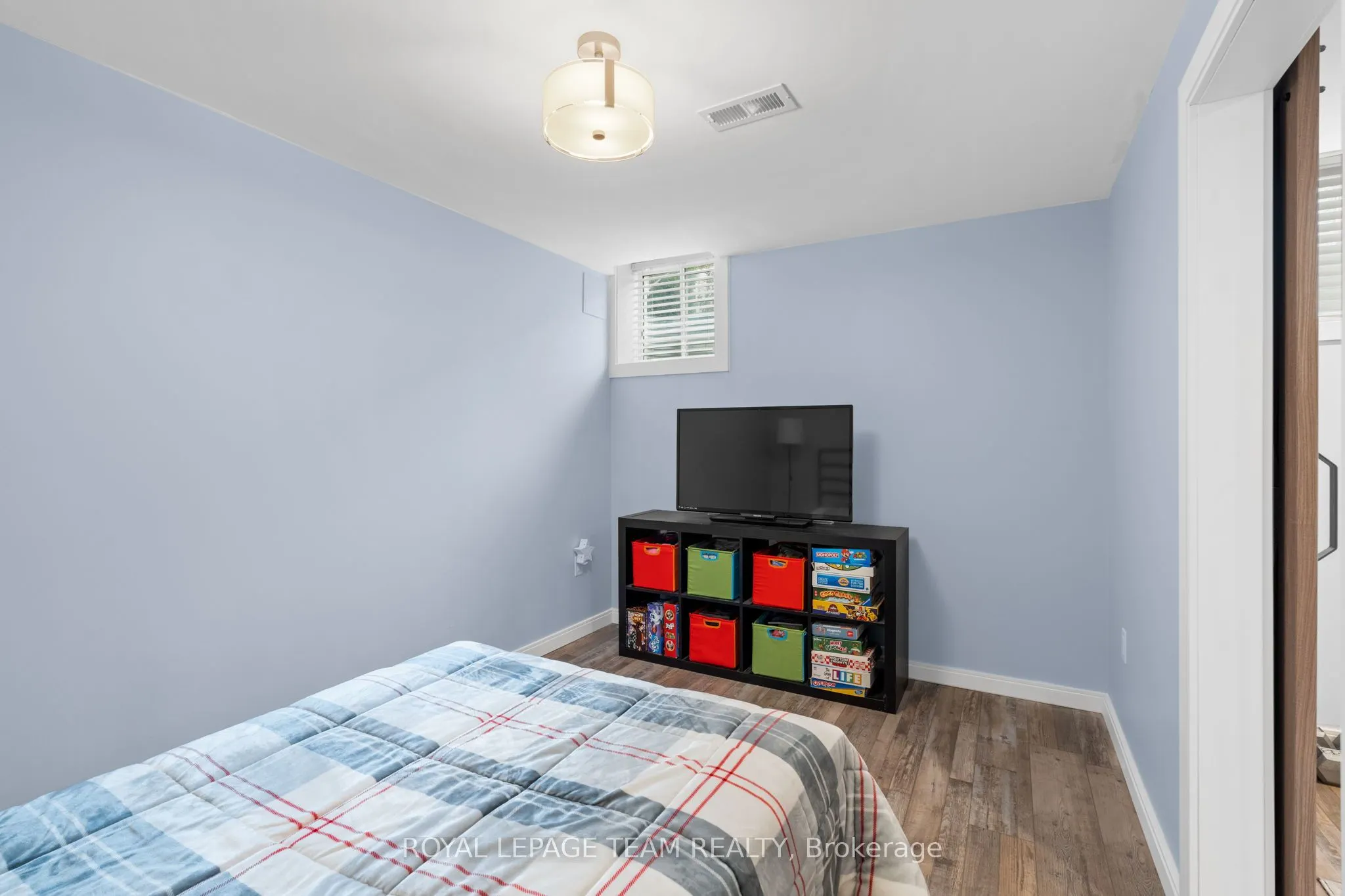 2211 Watercolours Way