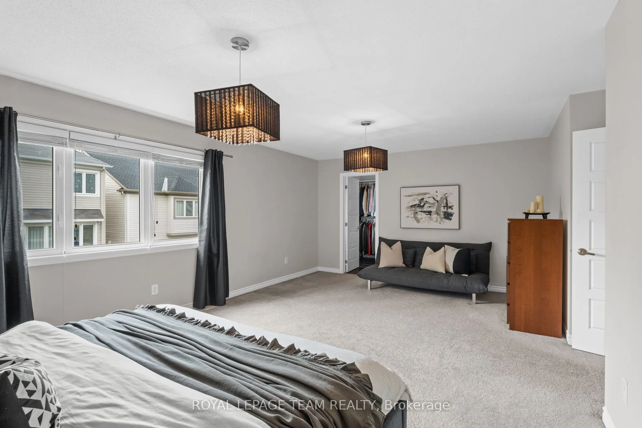 2211 Watercolours Way