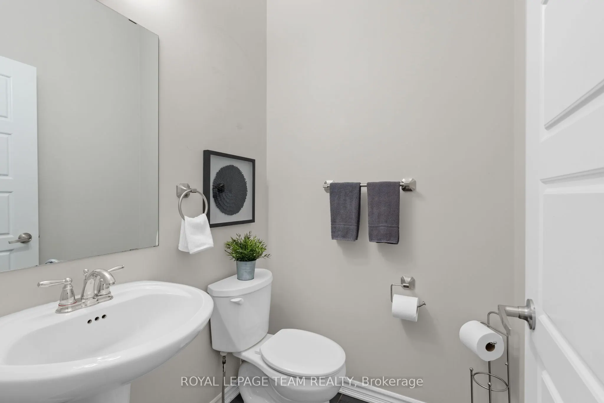 2211 Watercolours Way