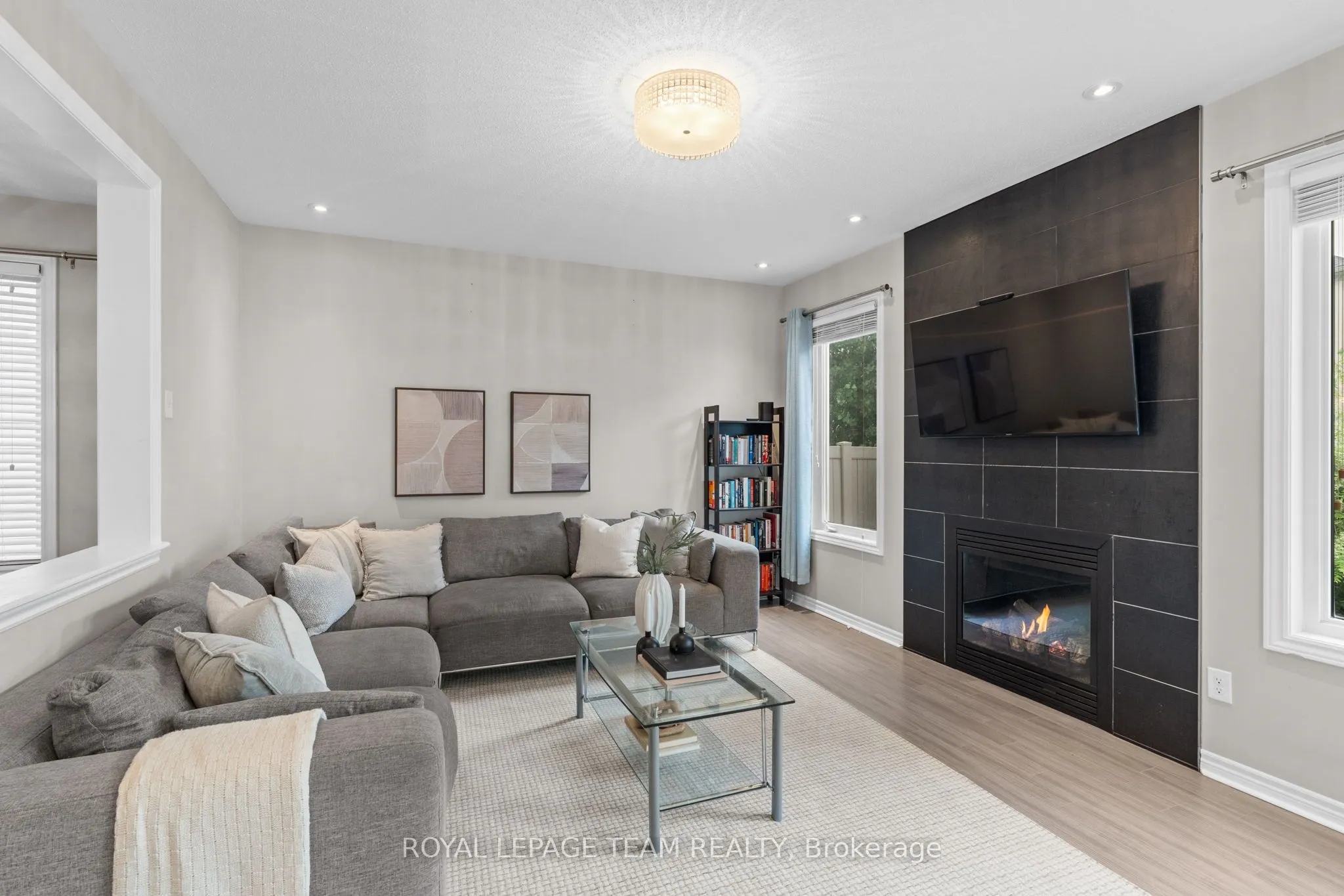 2211 Watercolours Way