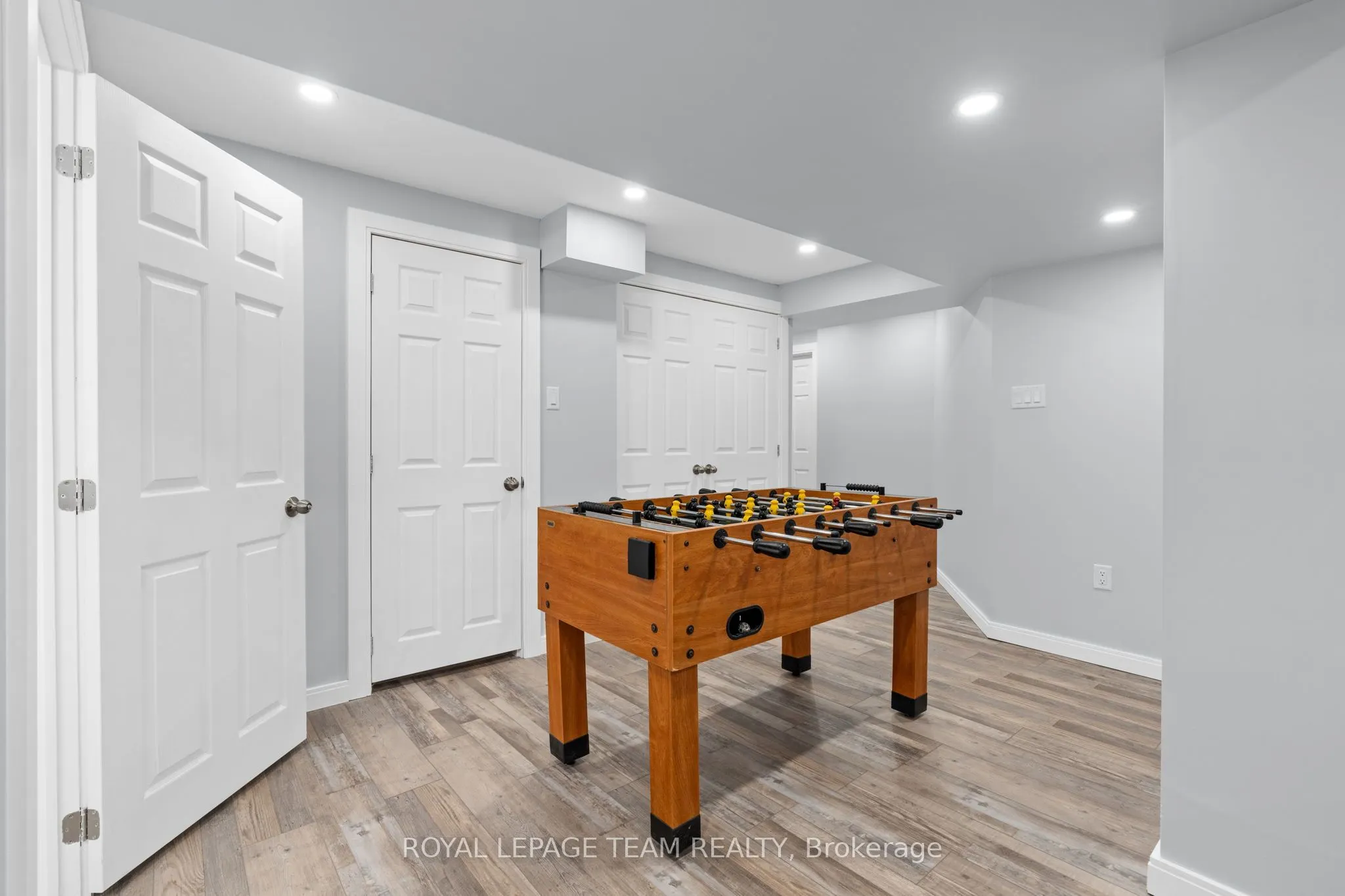 2211 Watercolours Way