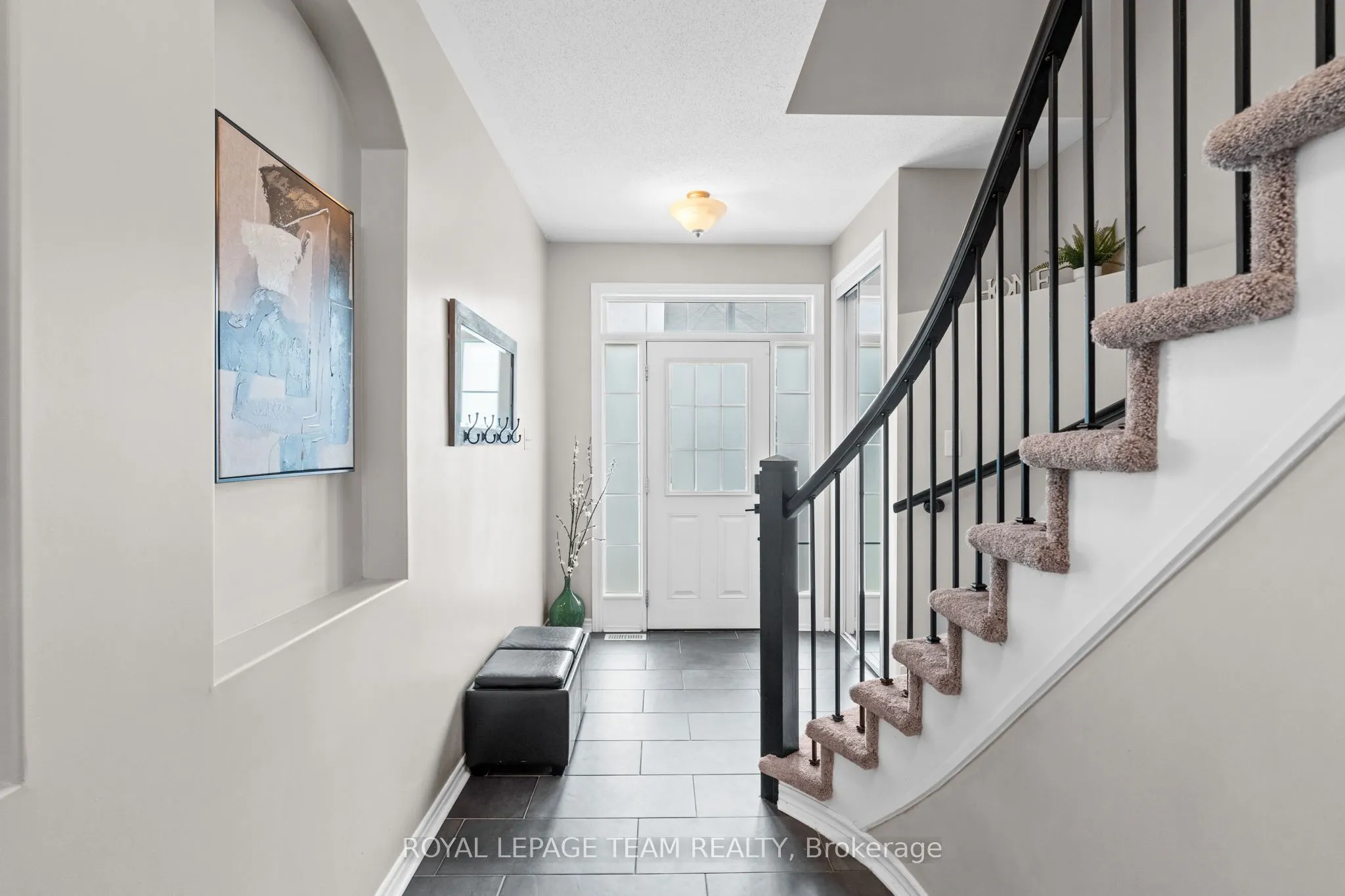 2211 Watercolours Way