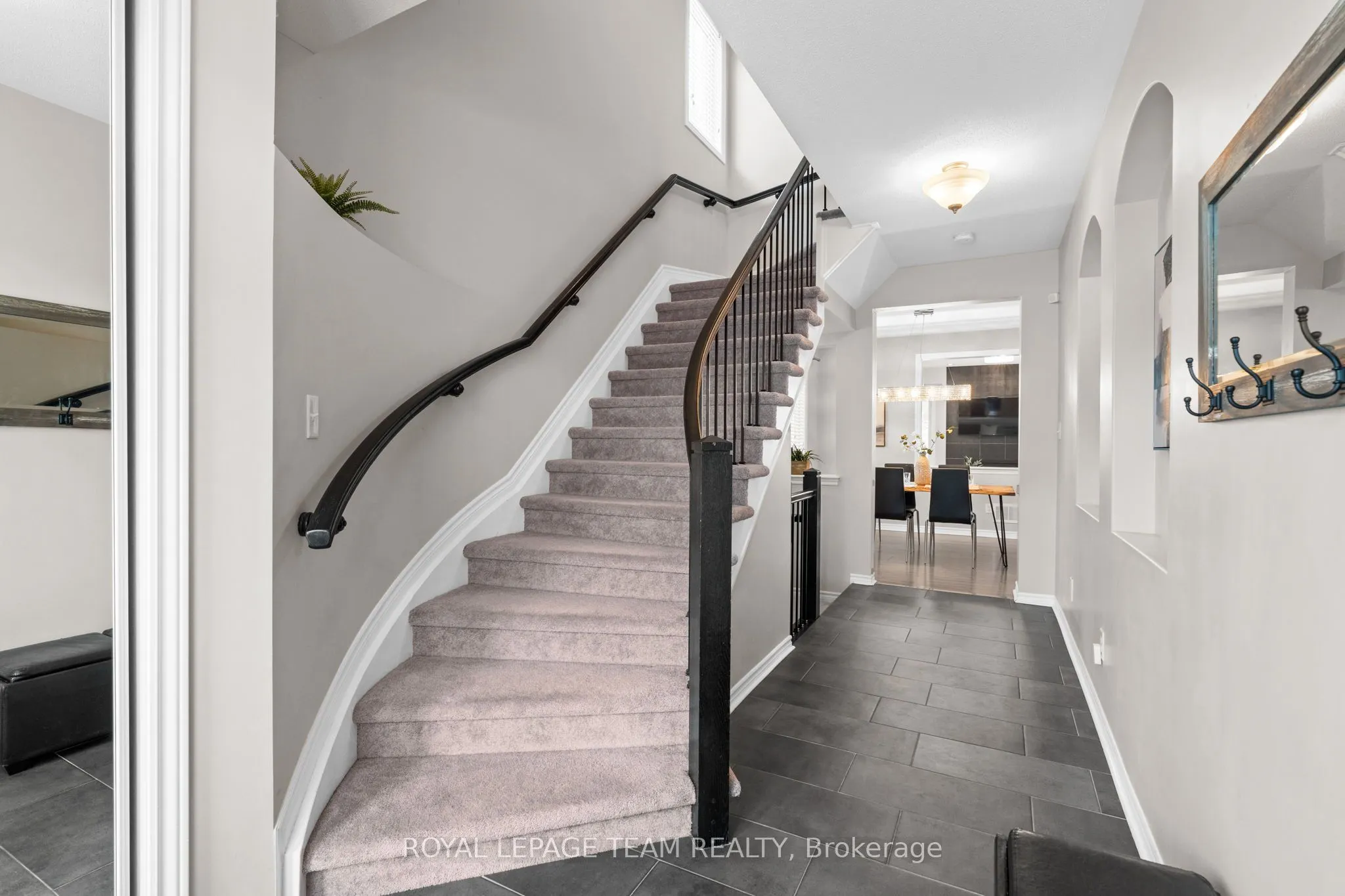2211 Watercolours Way
