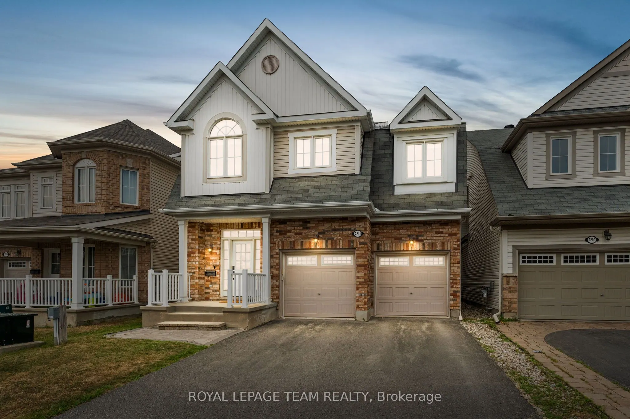 2211 Watercolours Way