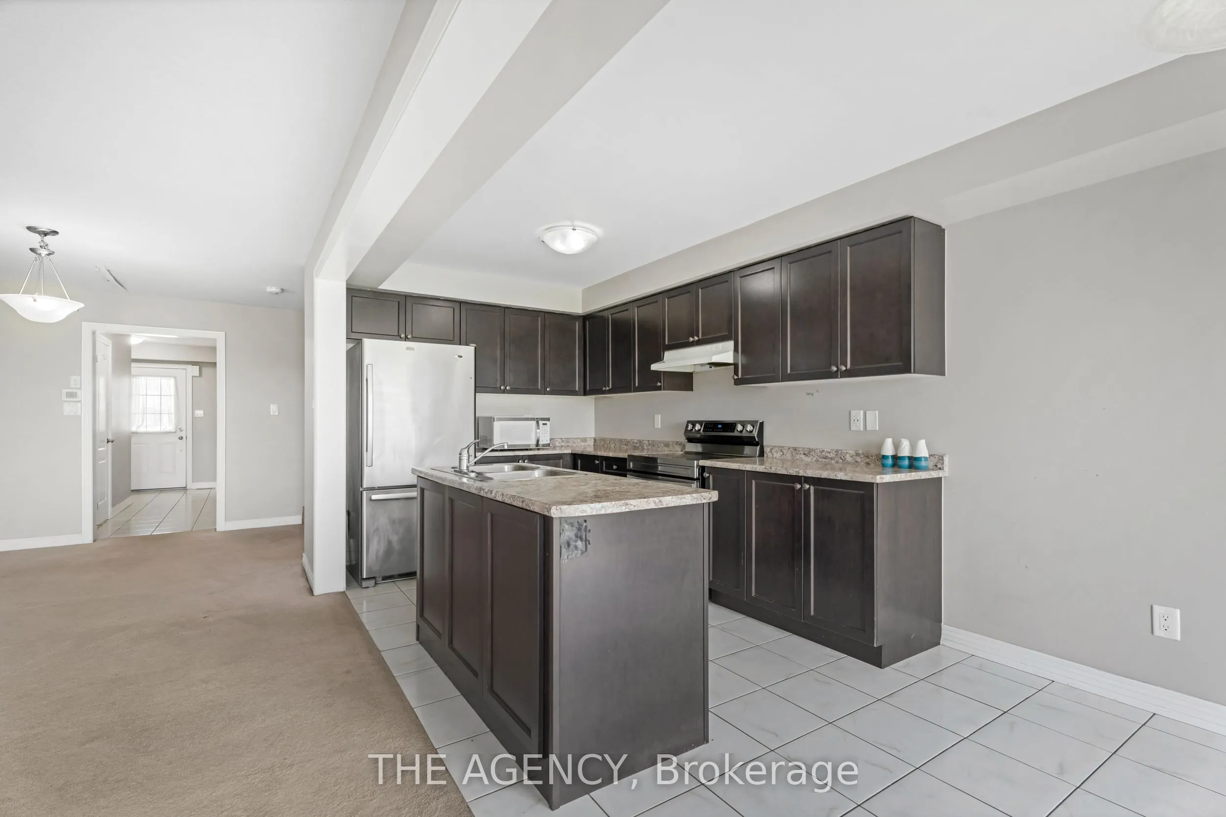570 LINDEN Drive, #42