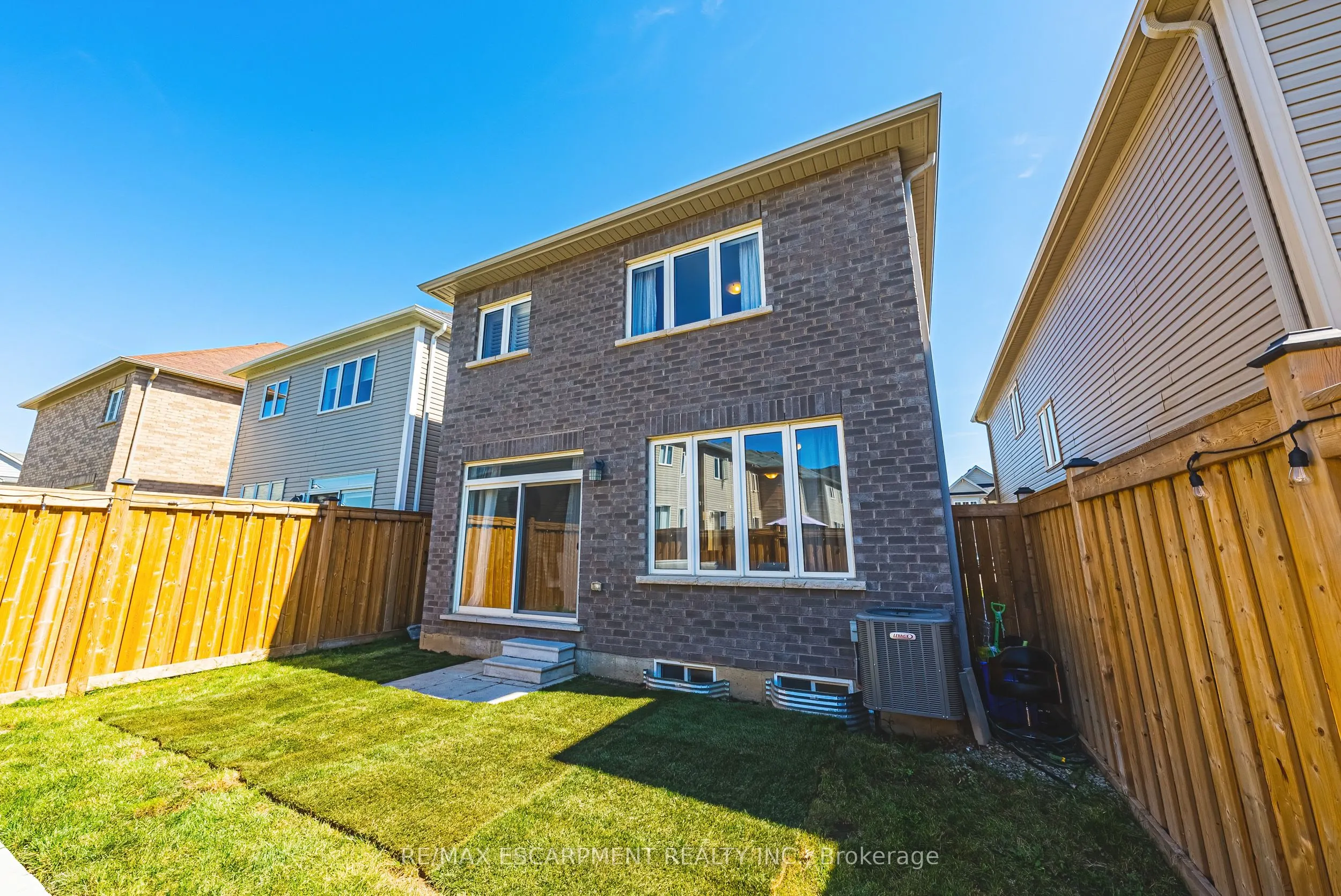 11 McWatters Street