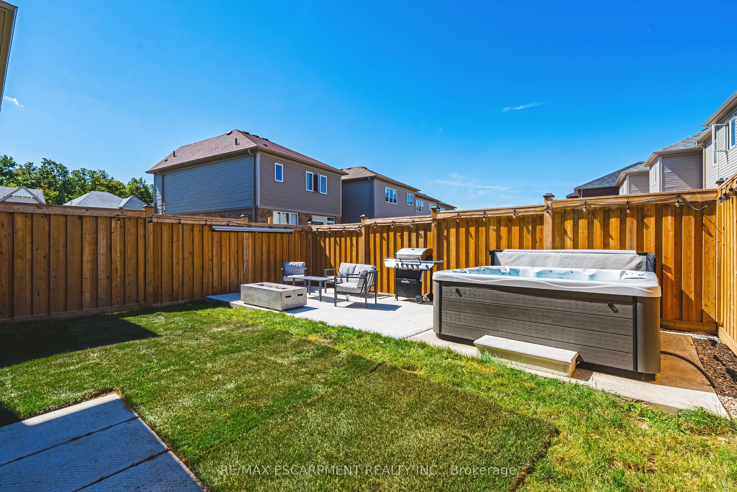 11 McWatters Street
