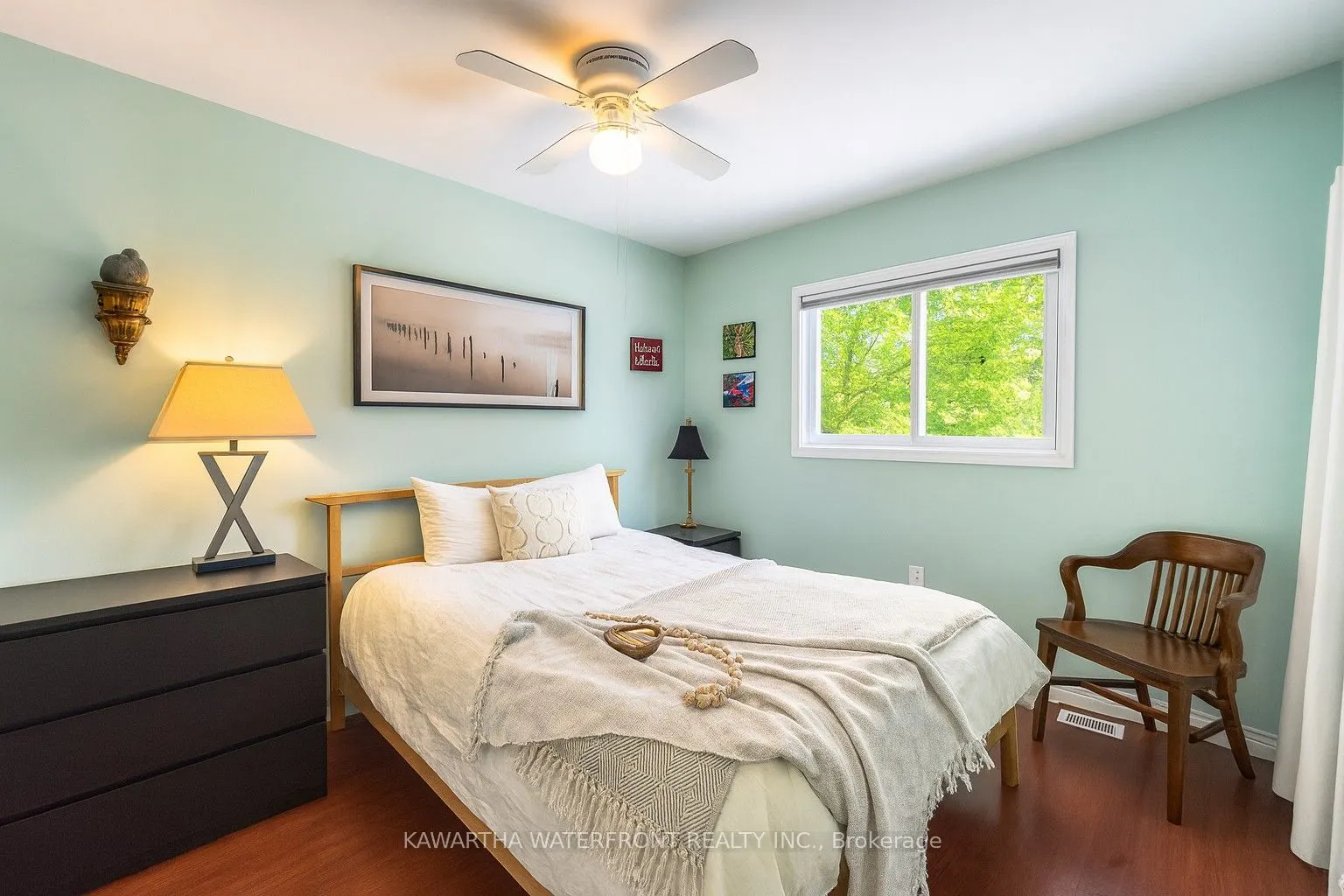 1170 English Circle