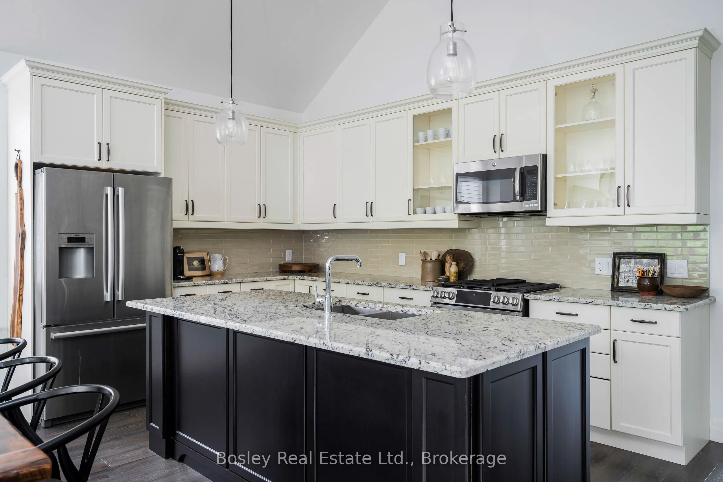 146 Snow Apple Crescent