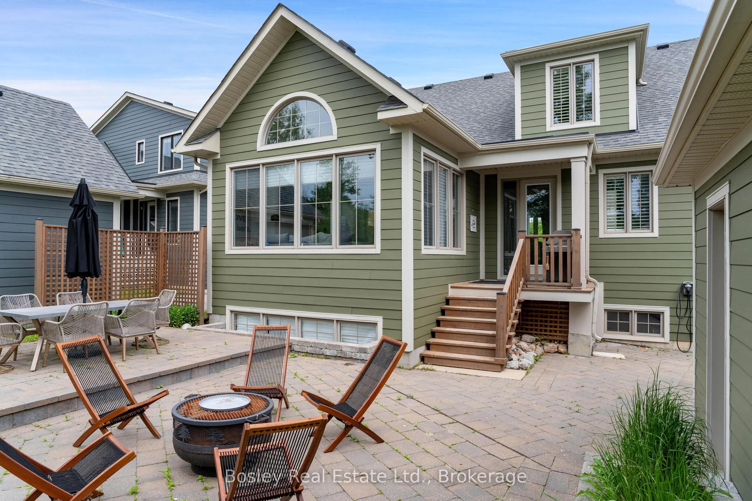 146 Snow Apple Crescent