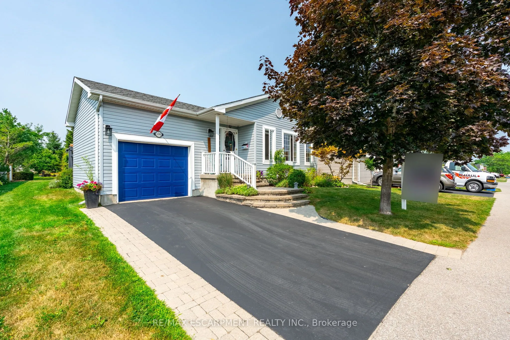 136 GLENARIFF Drive