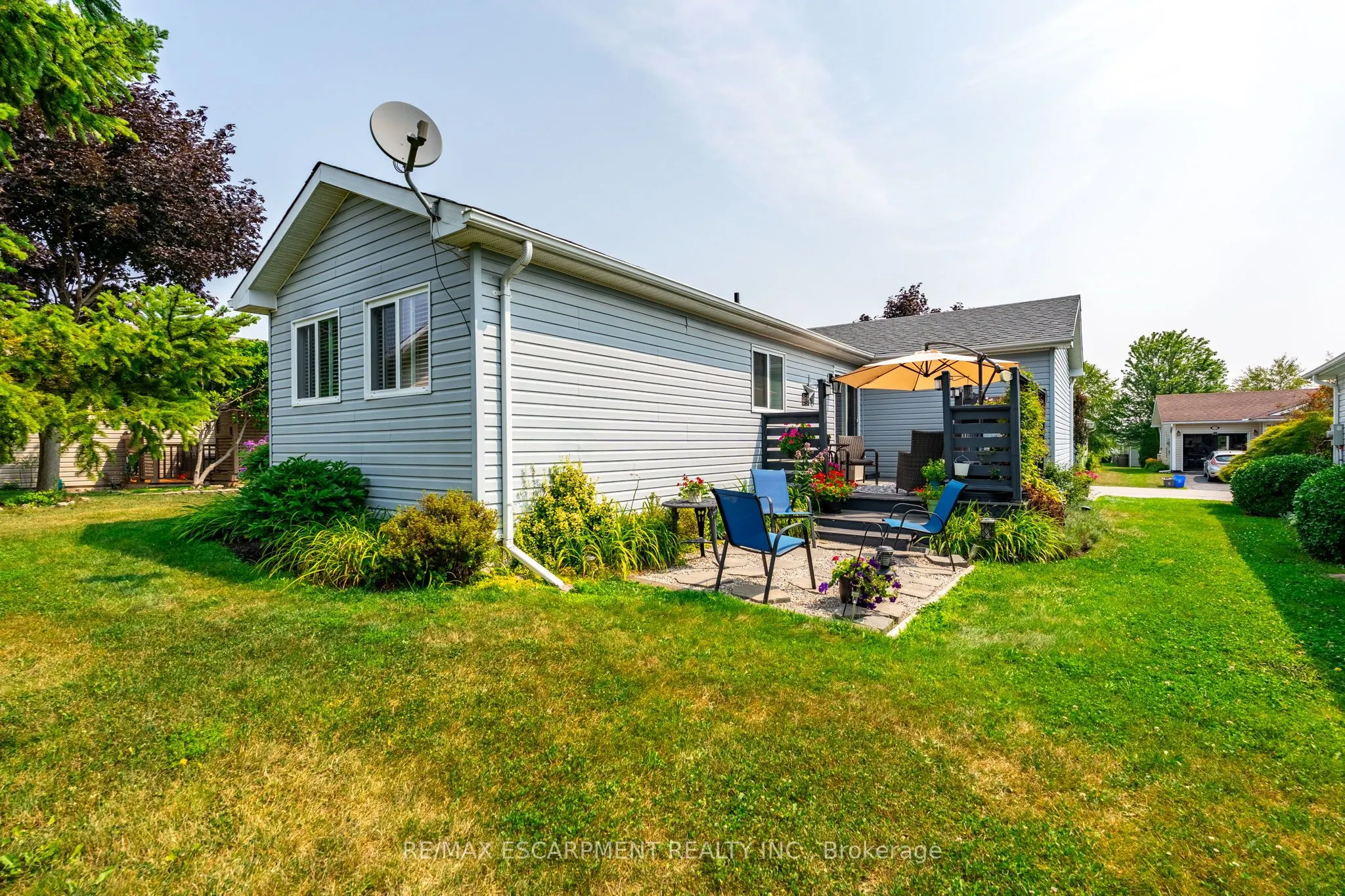136 GLENARIFF Drive