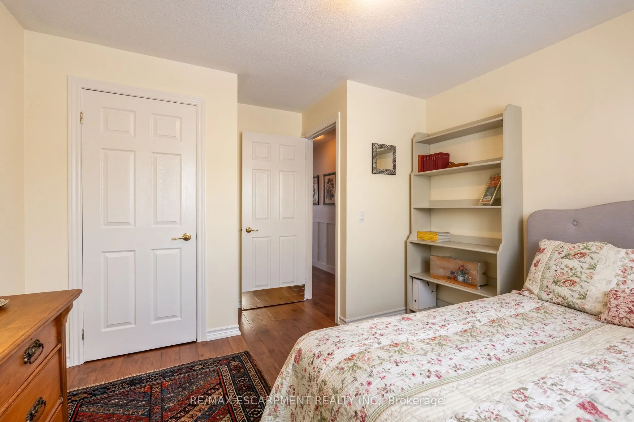 136 GLENARIFF Drive
