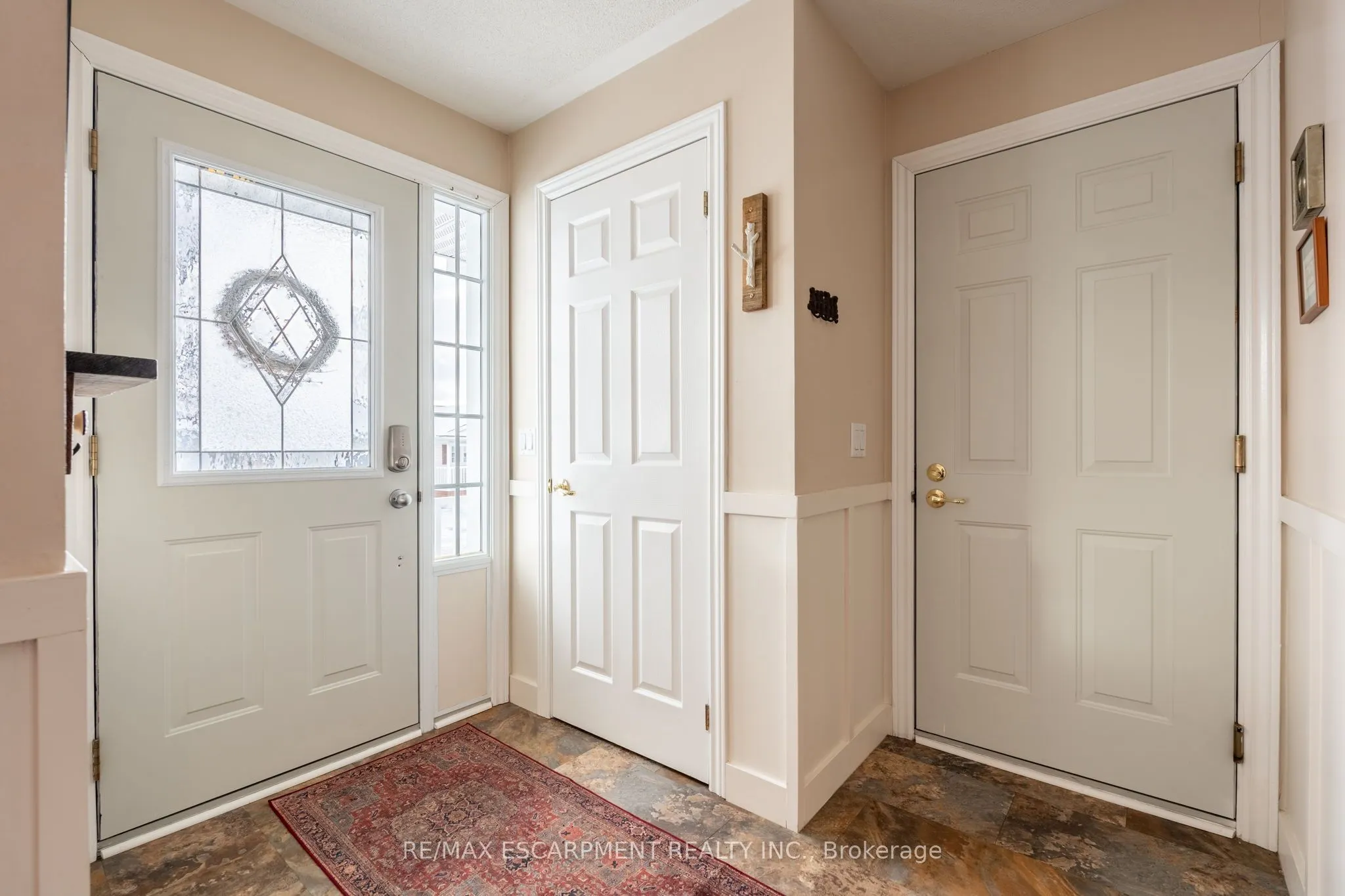 136 GLENARIFF Drive