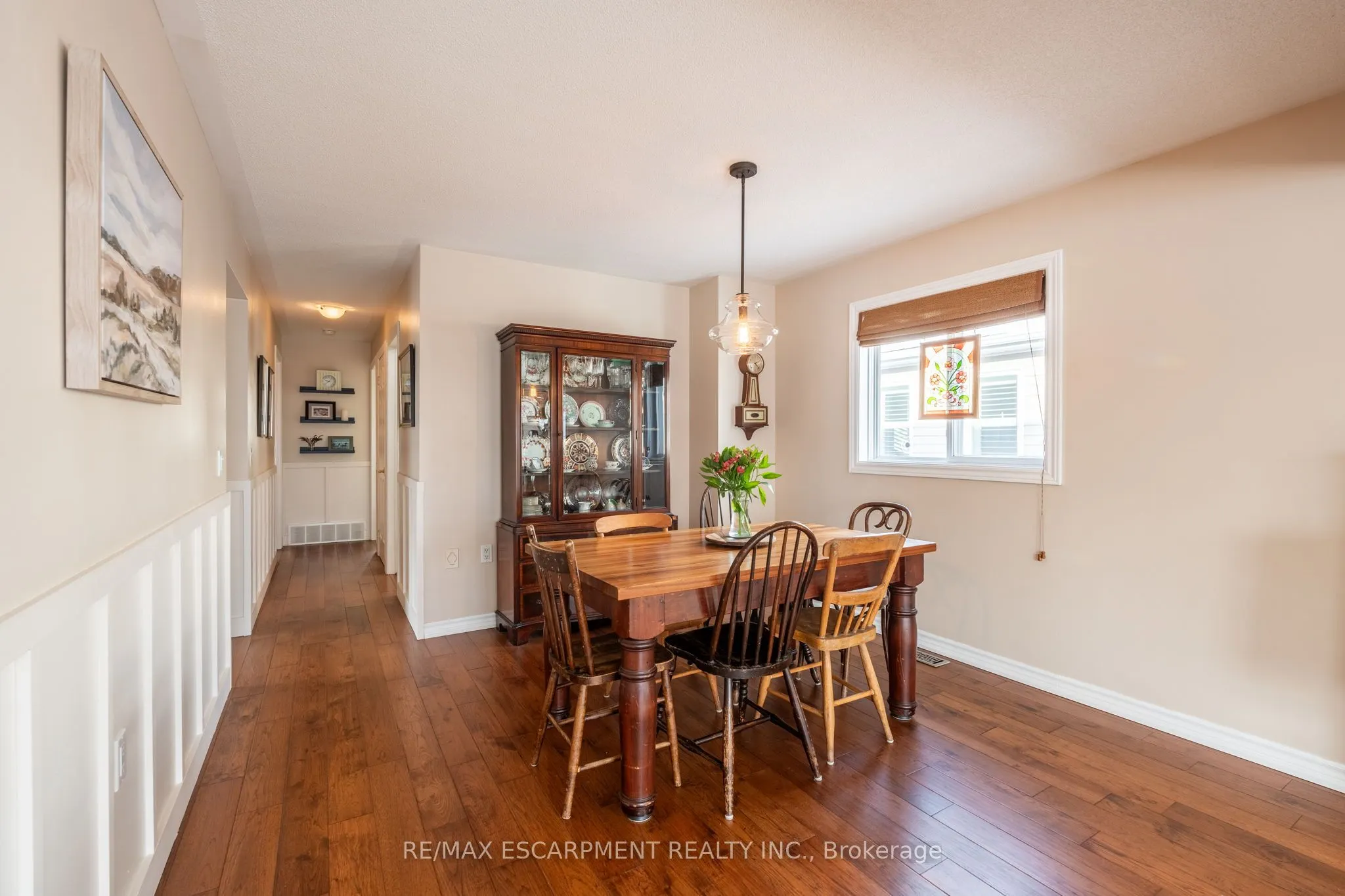 136 GLENARIFF Drive