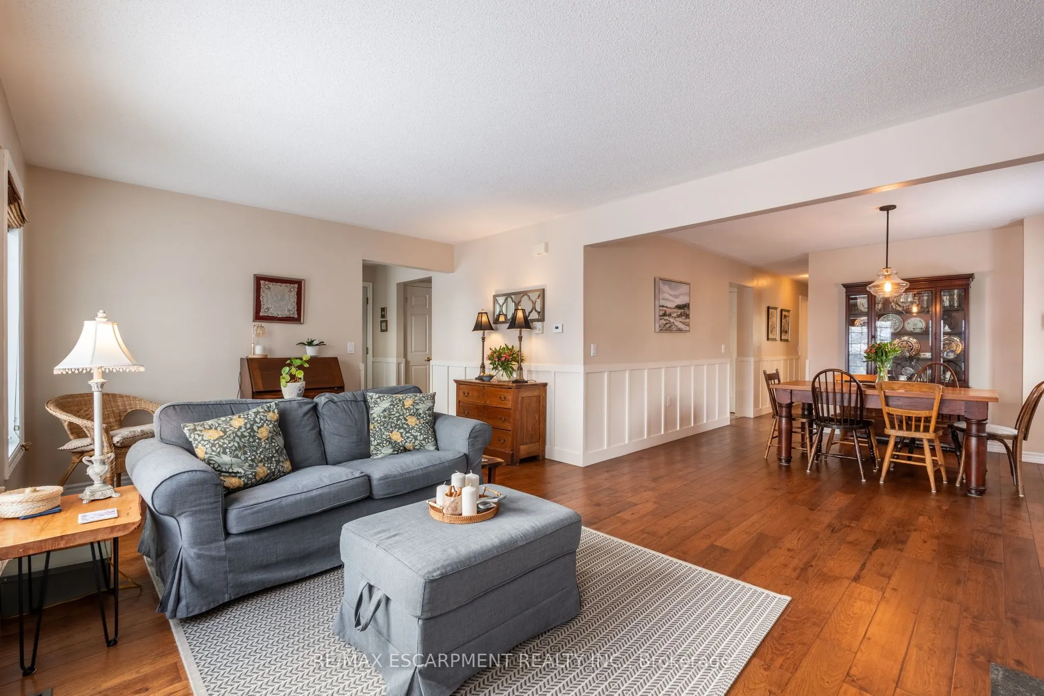 136 GLENARIFF Drive