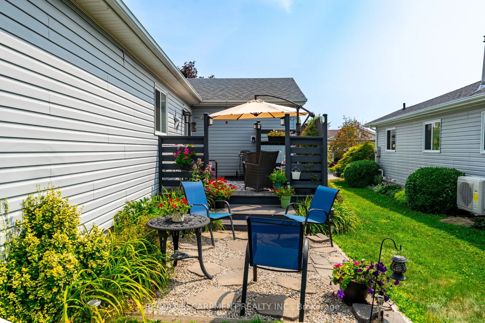 136 GLENARIFF Drive