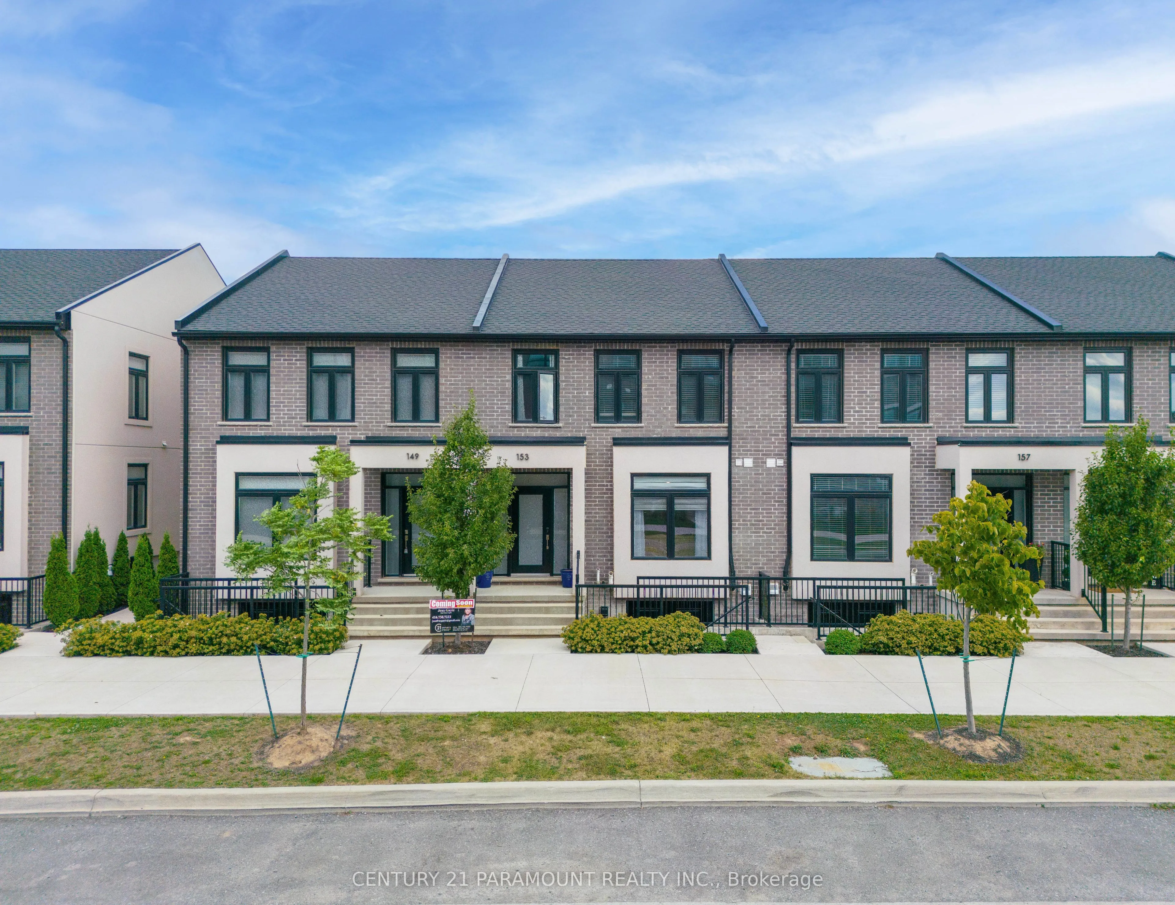 153 Summersides Boulevard