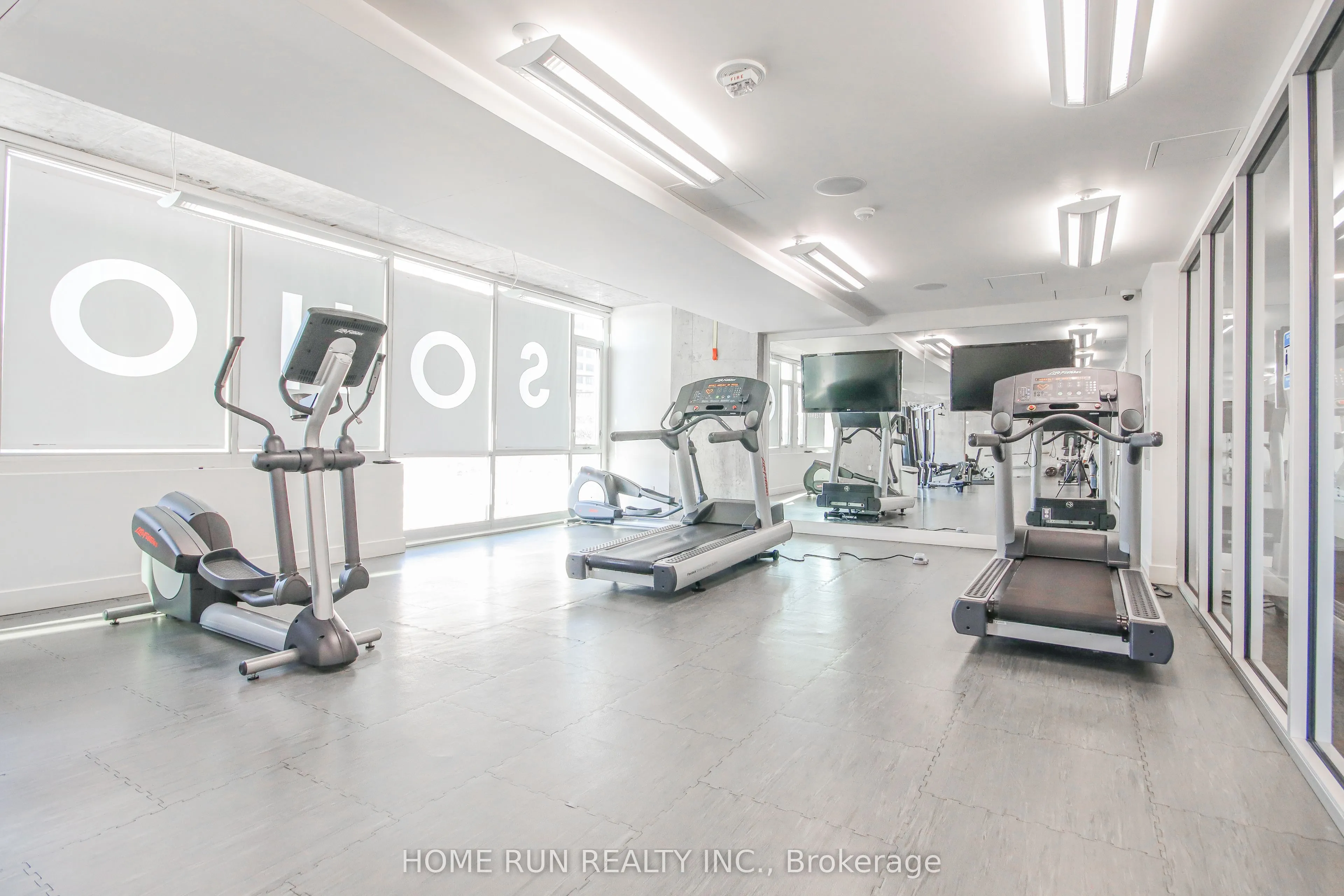 201 PARKDALE Avenue, #805