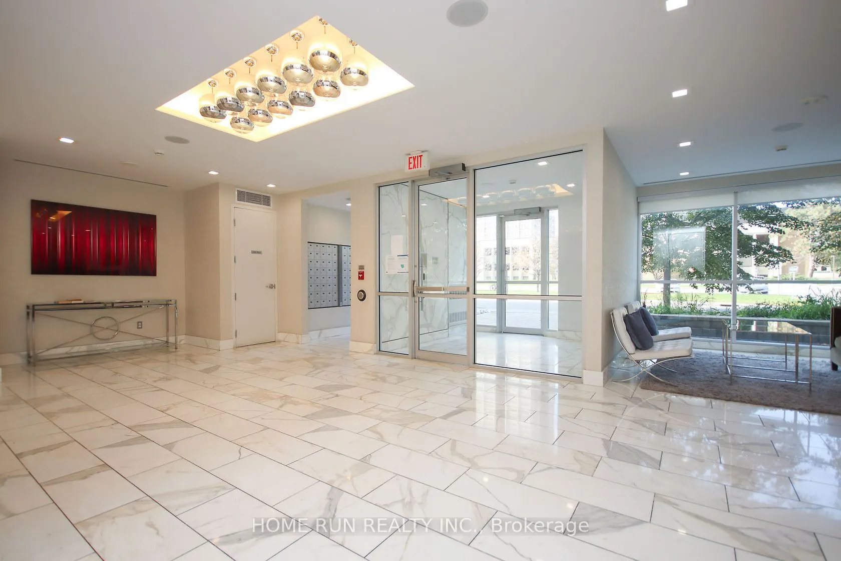 201 PARKDALE Avenue, #805