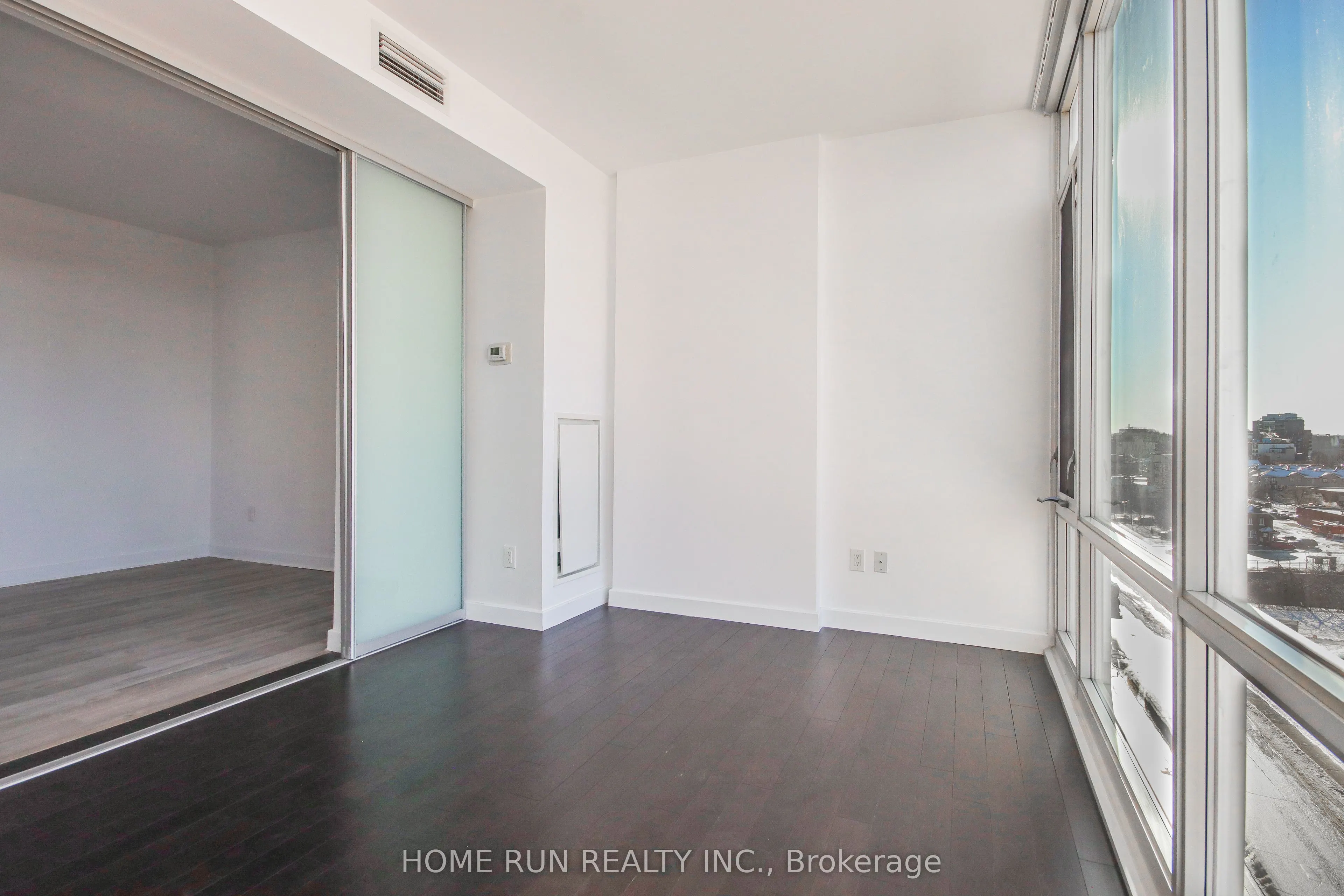 201 PARKDALE Avenue, #805