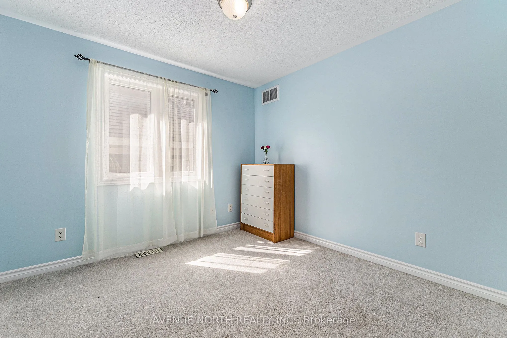30 Solaris Drive