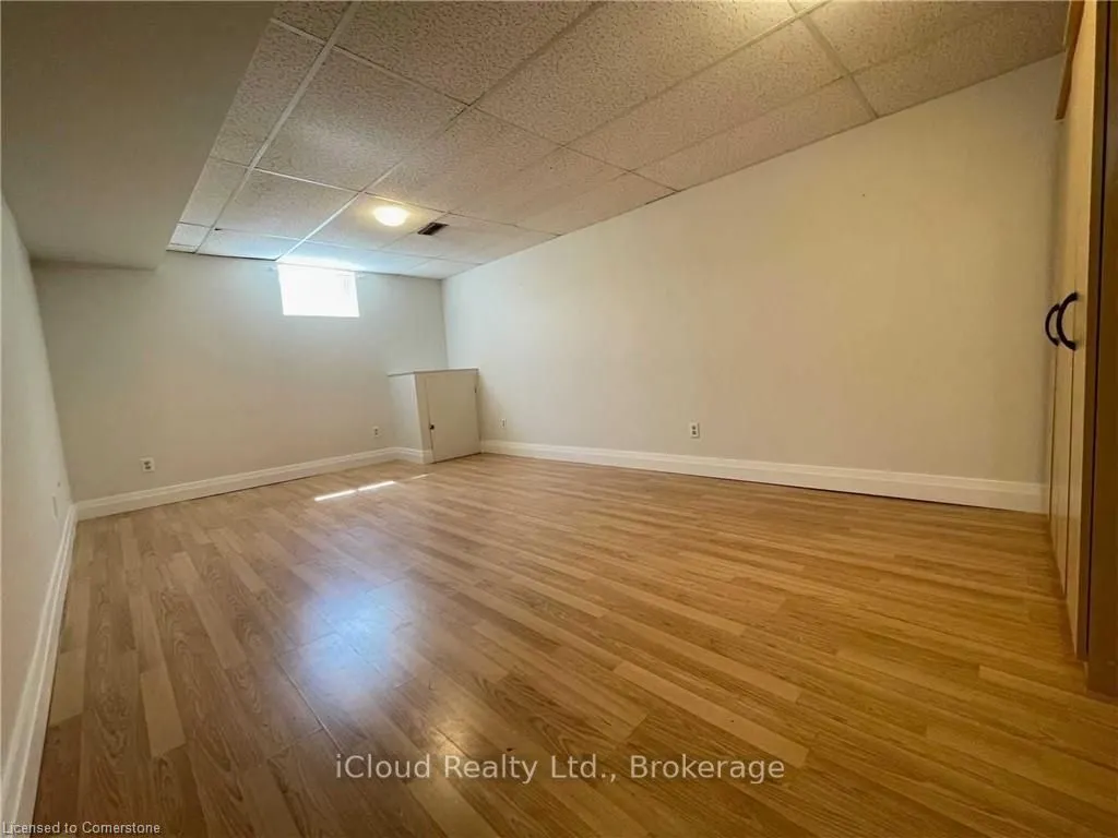 624 College Avenue W