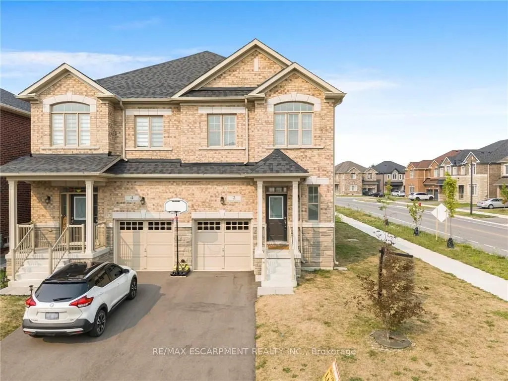 2 HOLCOMB Terrace